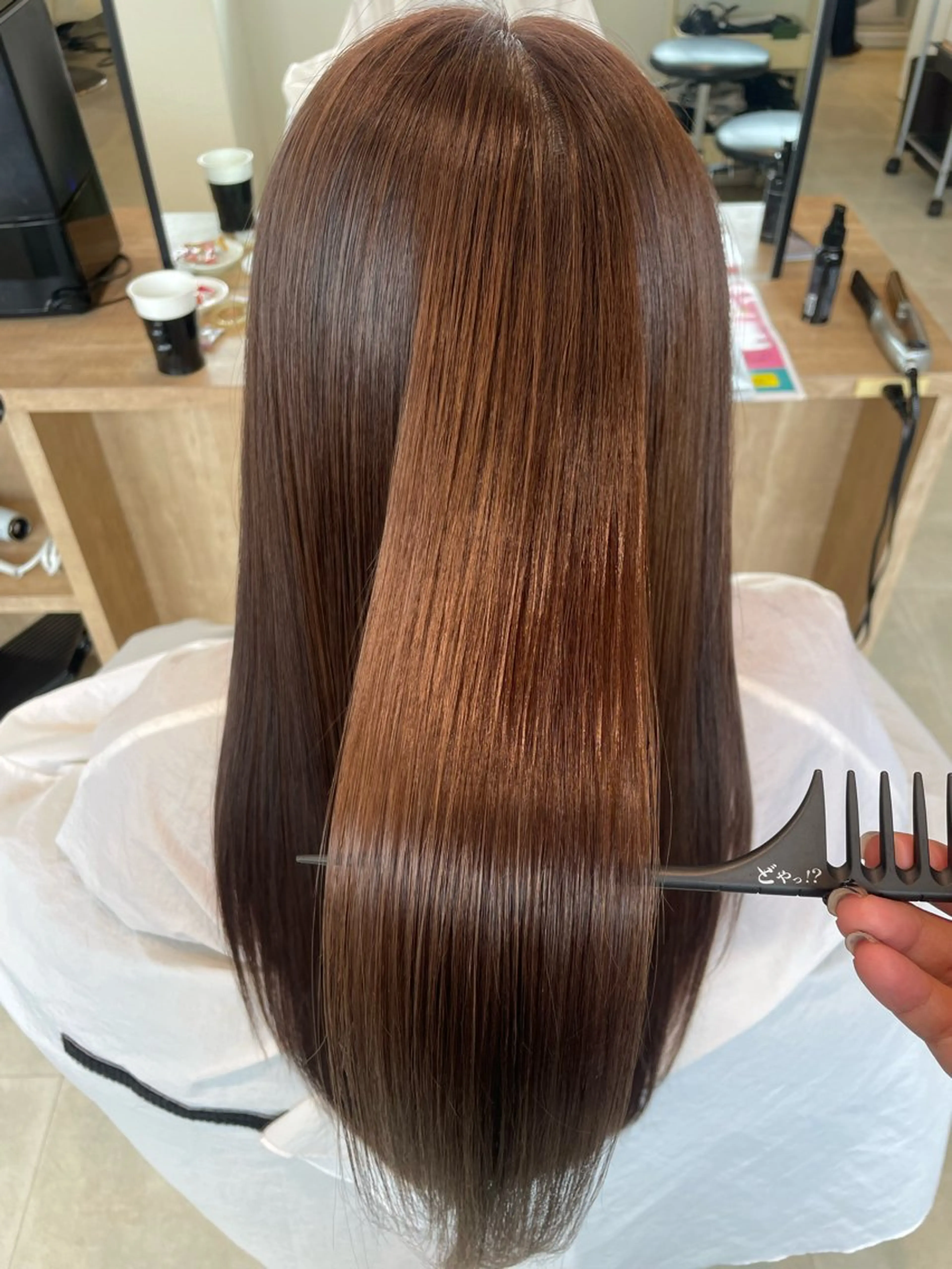 セミロング 長岡 香澄のヘアスタイル