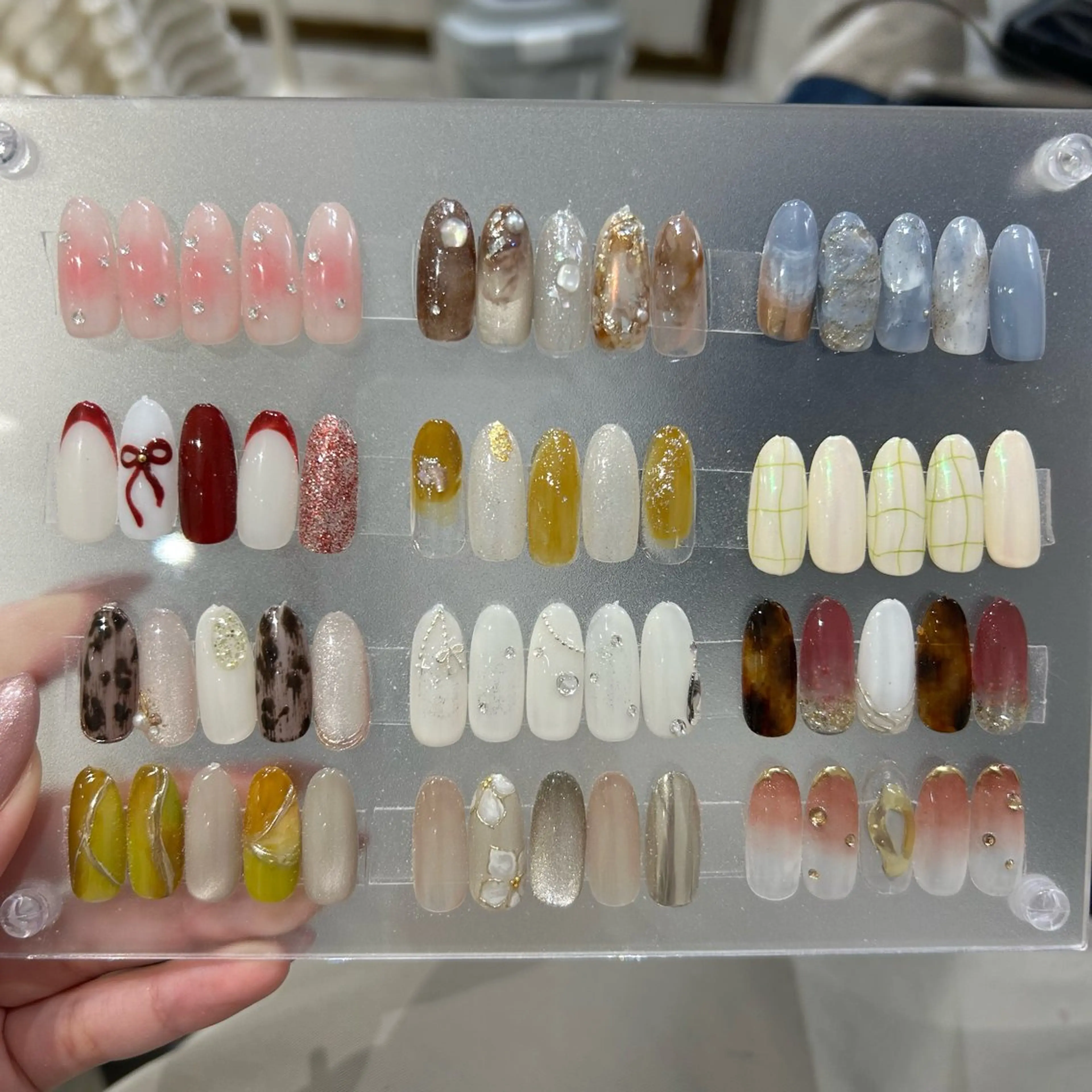 ネイル ハンドネイル Nail  AVANCE.所属・AVANCE. イオン和歌山店AIのネイルデザイン