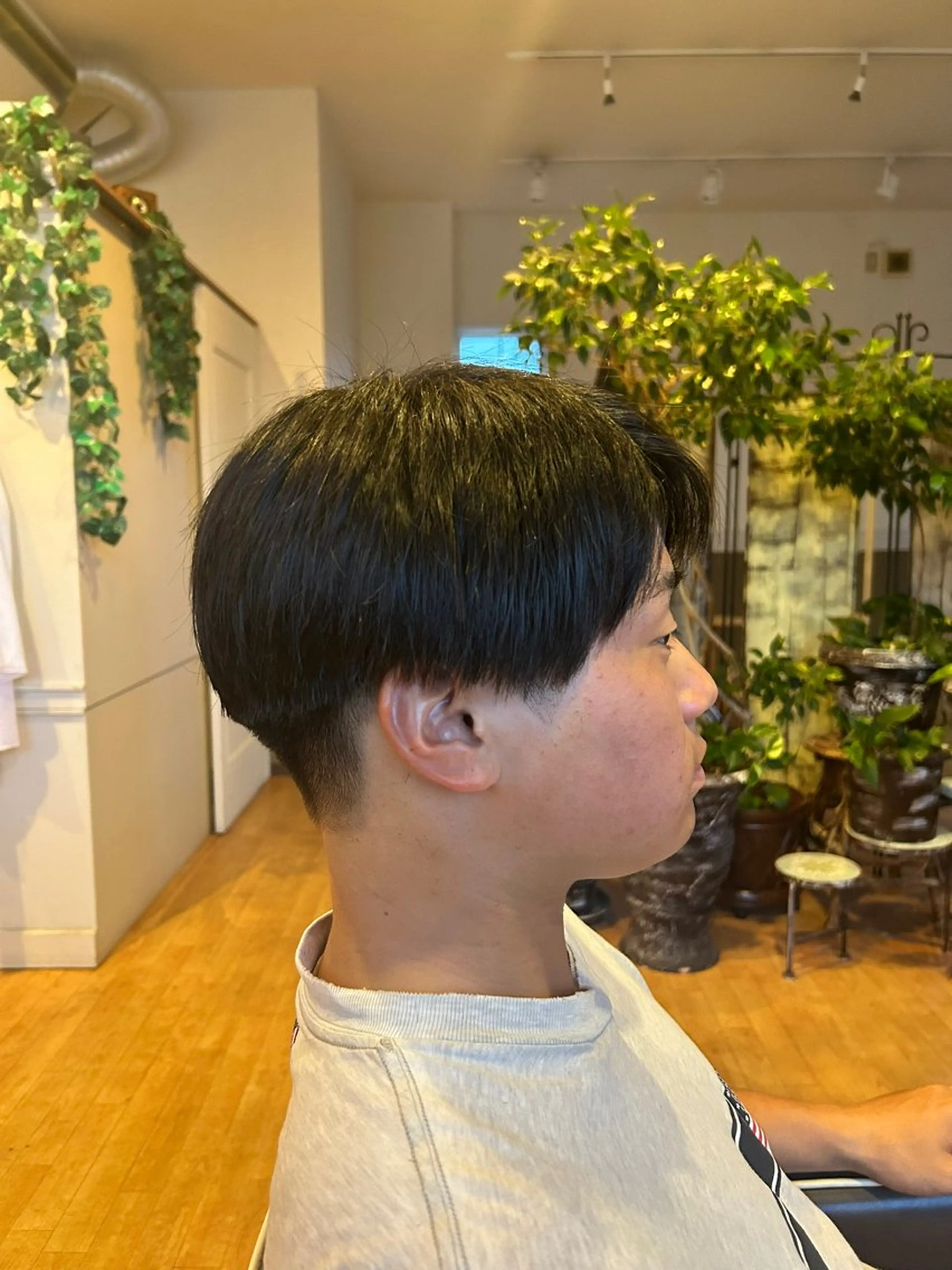 メンズ マッシュスタイルカットの写真