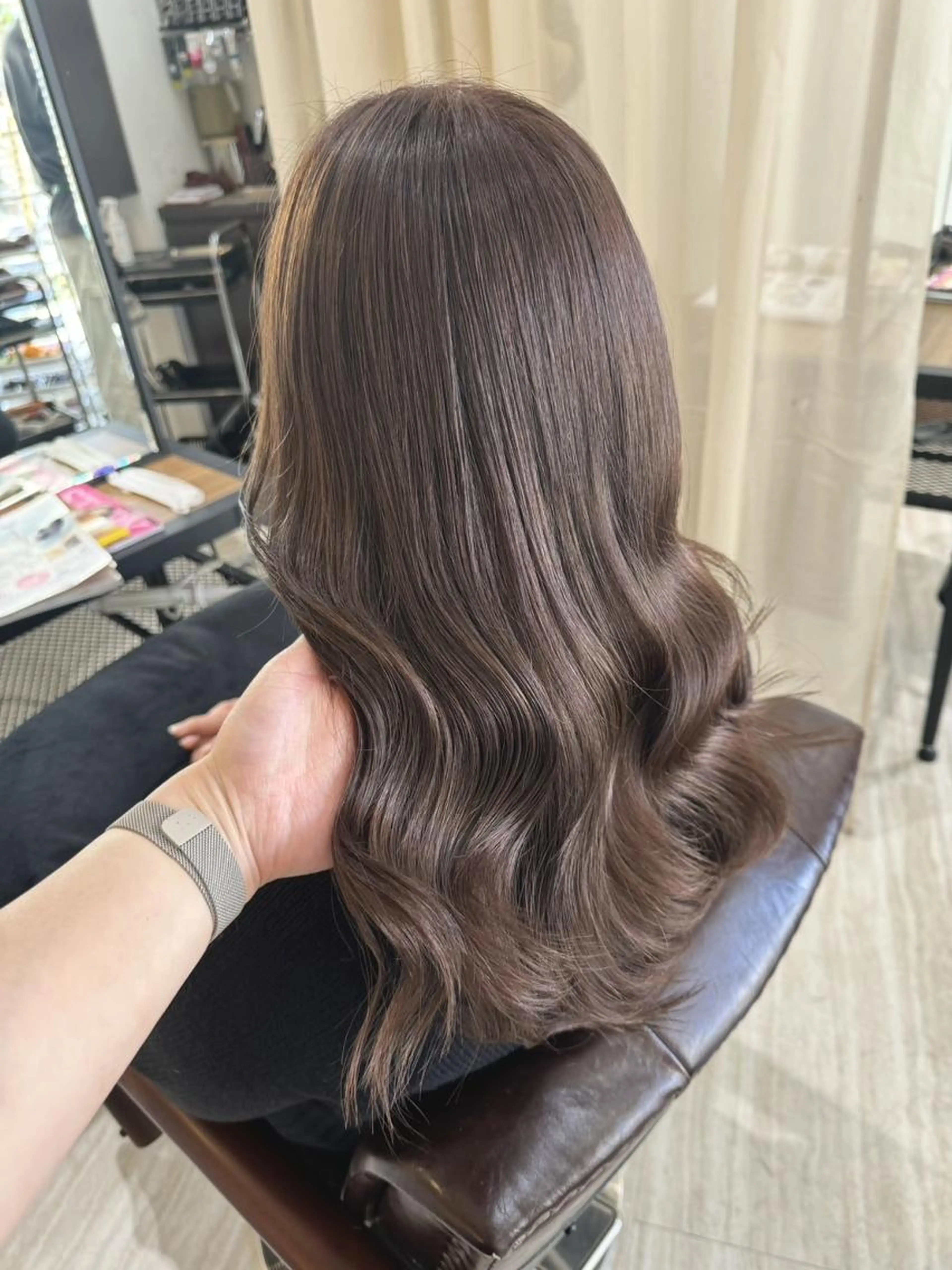 【平日ミニモ限定クーポン✨】ミディアム・ロング3センチ以上のカットをお願いしておりますの写真