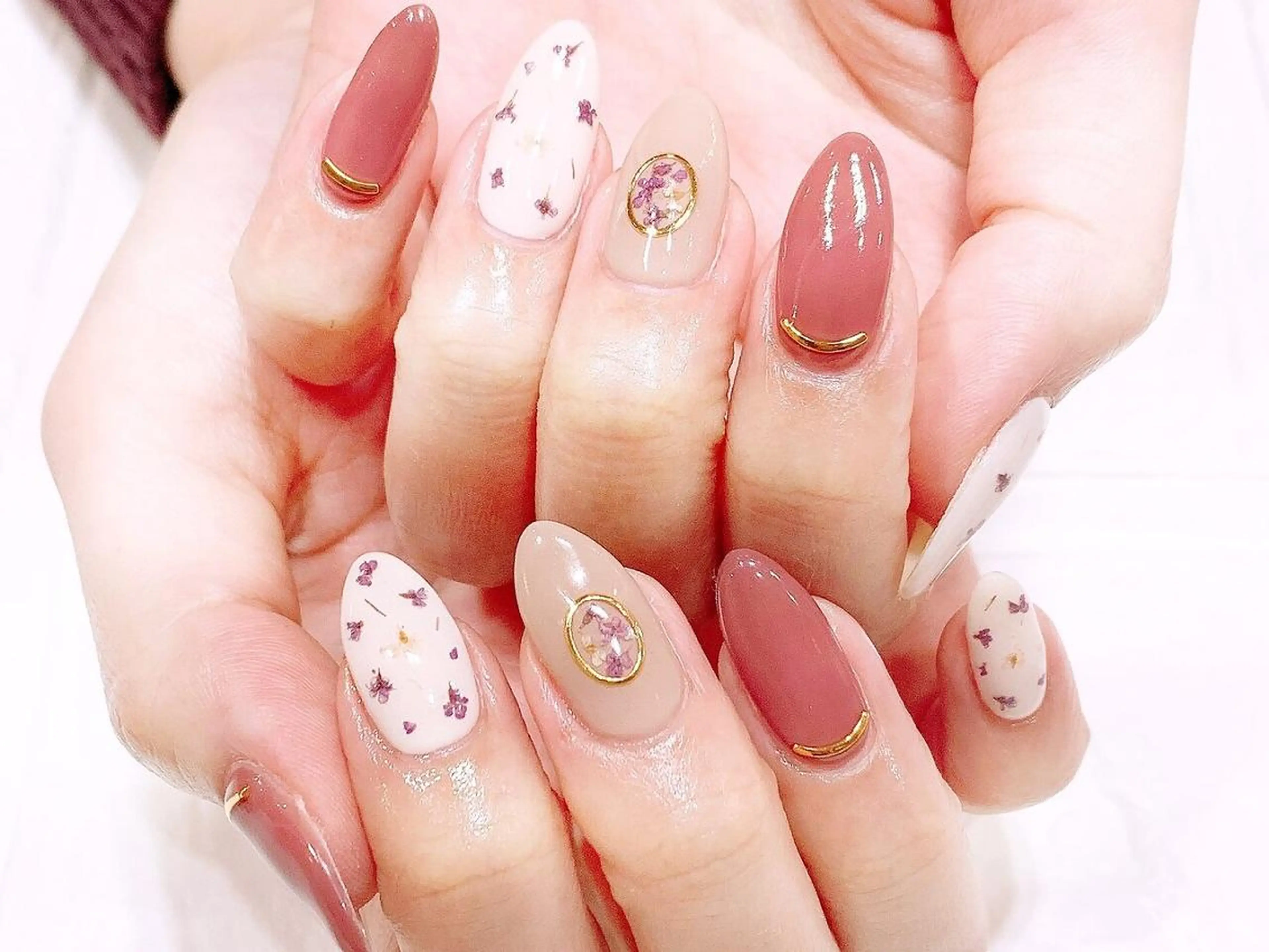 ネイル Elegant beautyのネイルデザイン