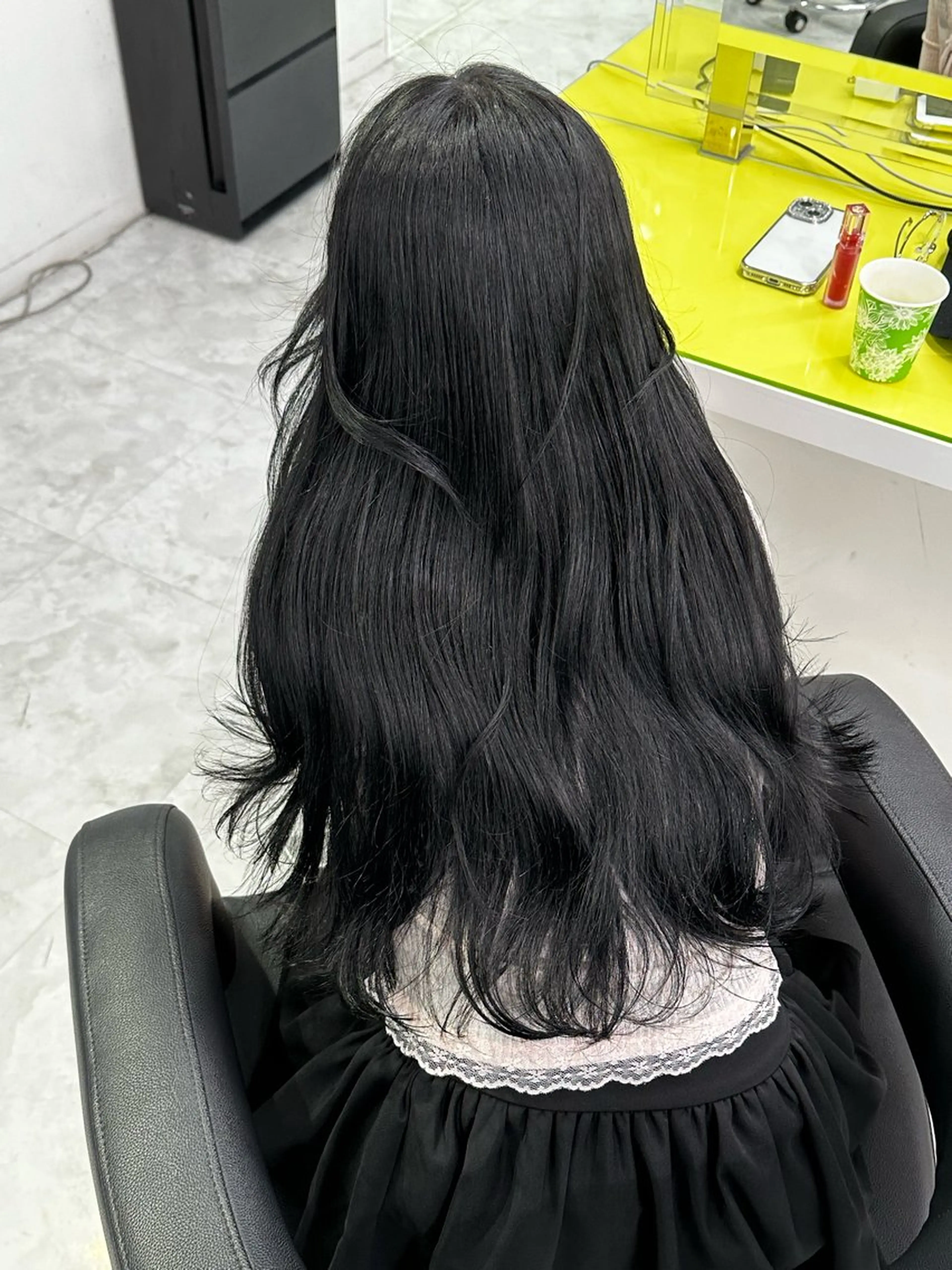 ロング カラー ヘアアレンジ 🌈艶カラー/ 韓国風レイヤーカットのヘアスタイル