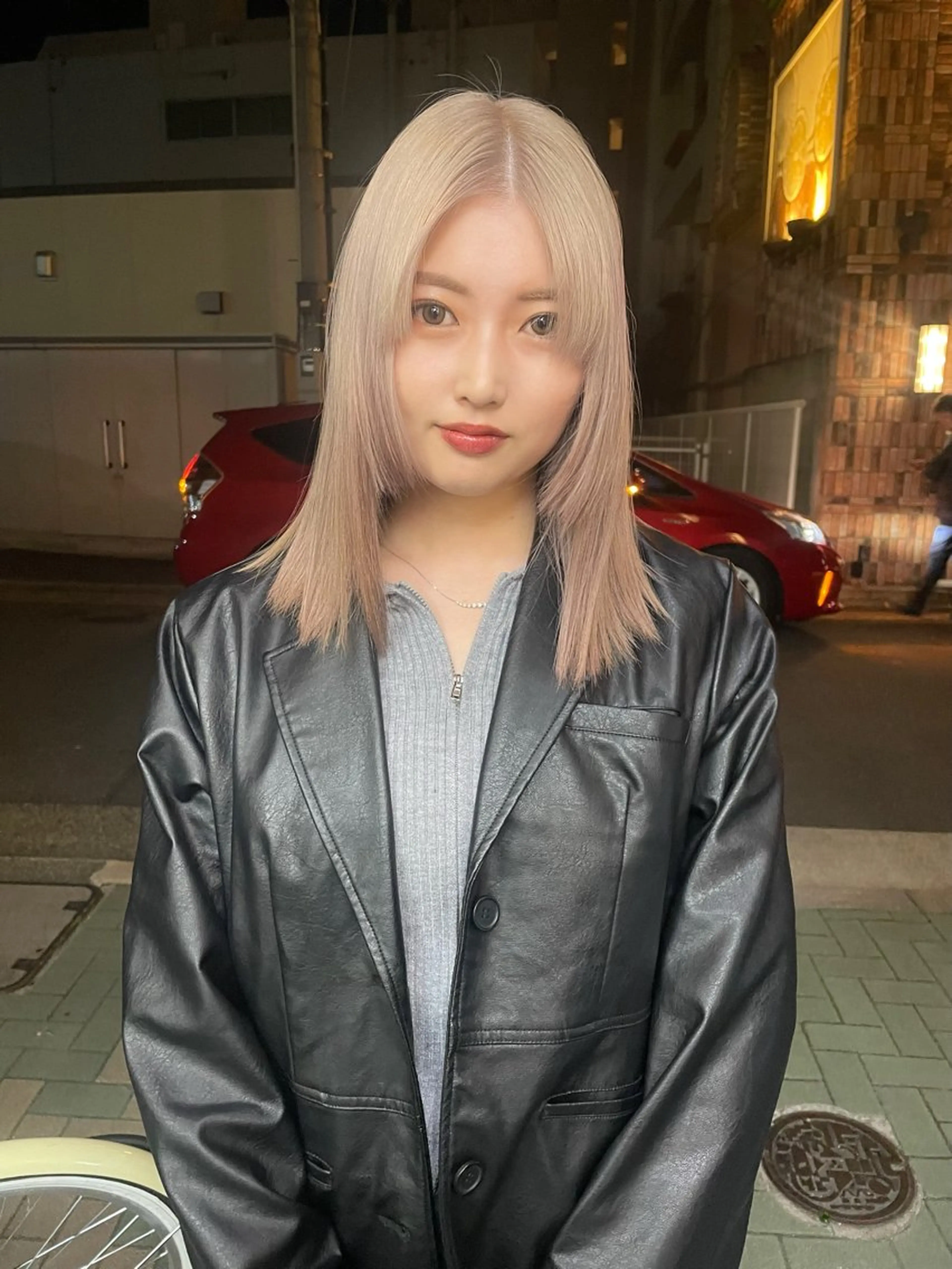 ミディアム カラー ヘアカラー カットモデル/ ハイトーン/ゆうあのヘアスタイル