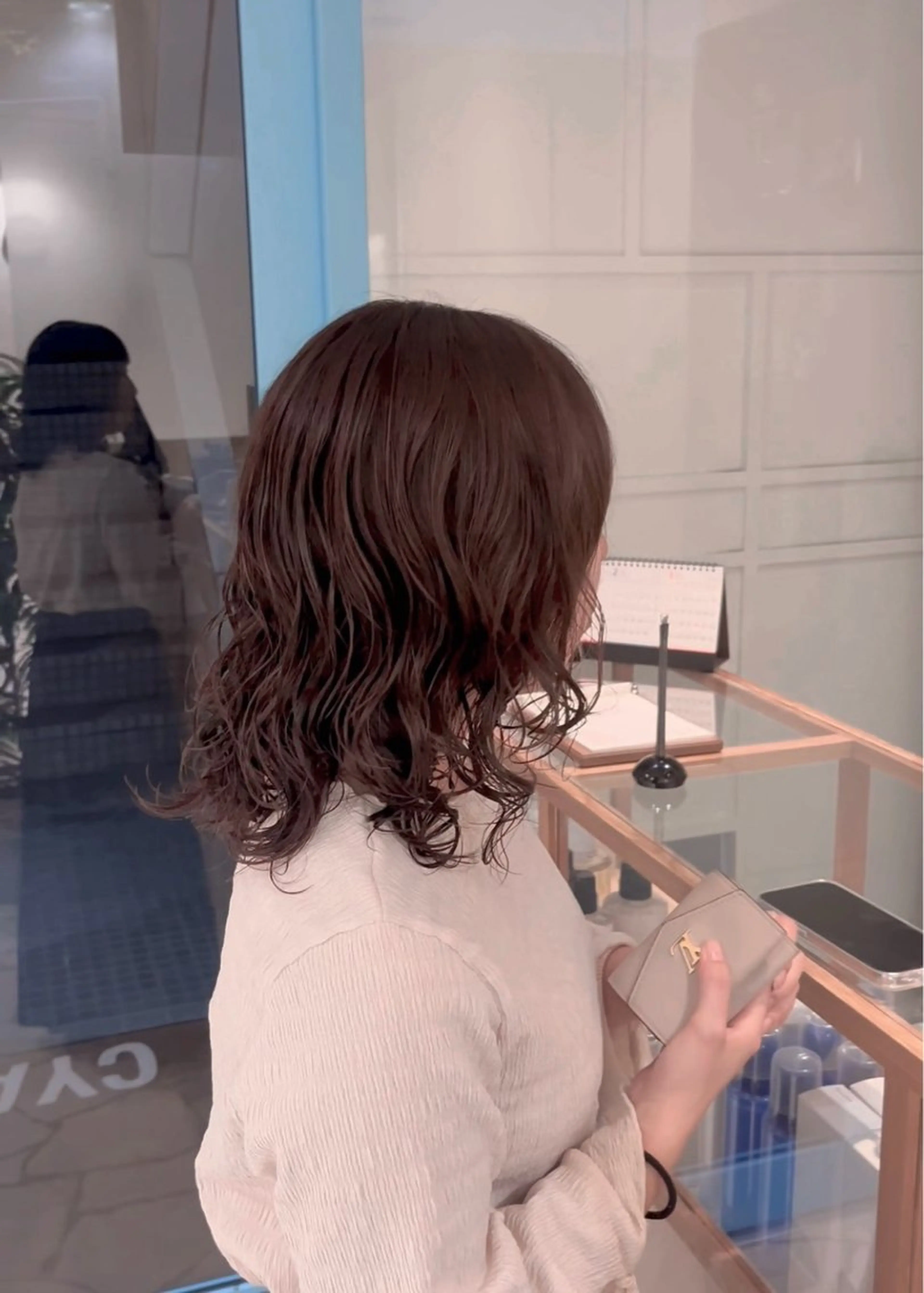 ミディアム パーマ ミディアムパーマ カット パーマ CYAN.所属・山口 陸のヘアスタイル