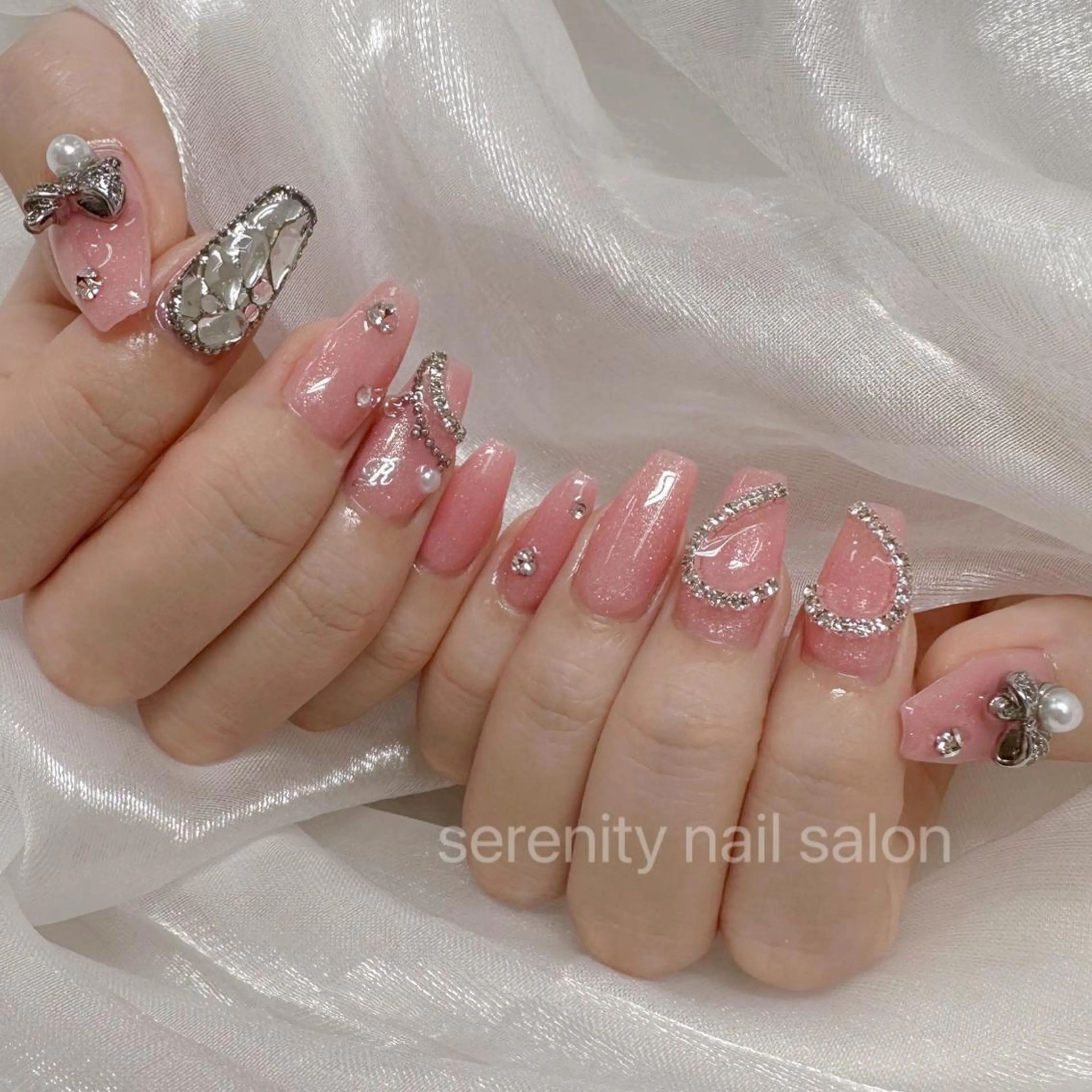 ネイル ハンドネイル ハンドケア ✨Serenity Nail salonのネイルデザイン