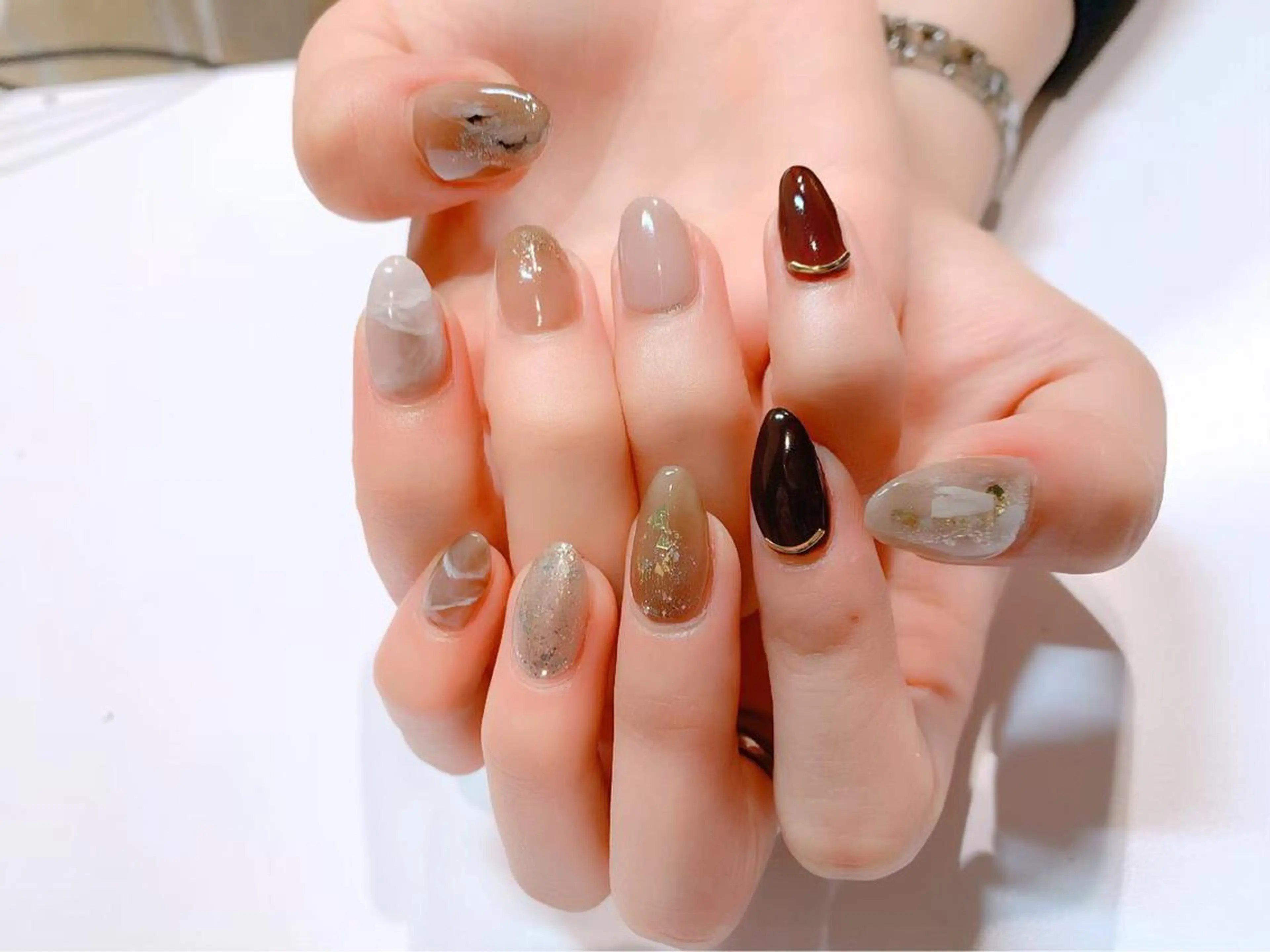 ネイル レイヤーカット 早崎太生のヘアスタイル