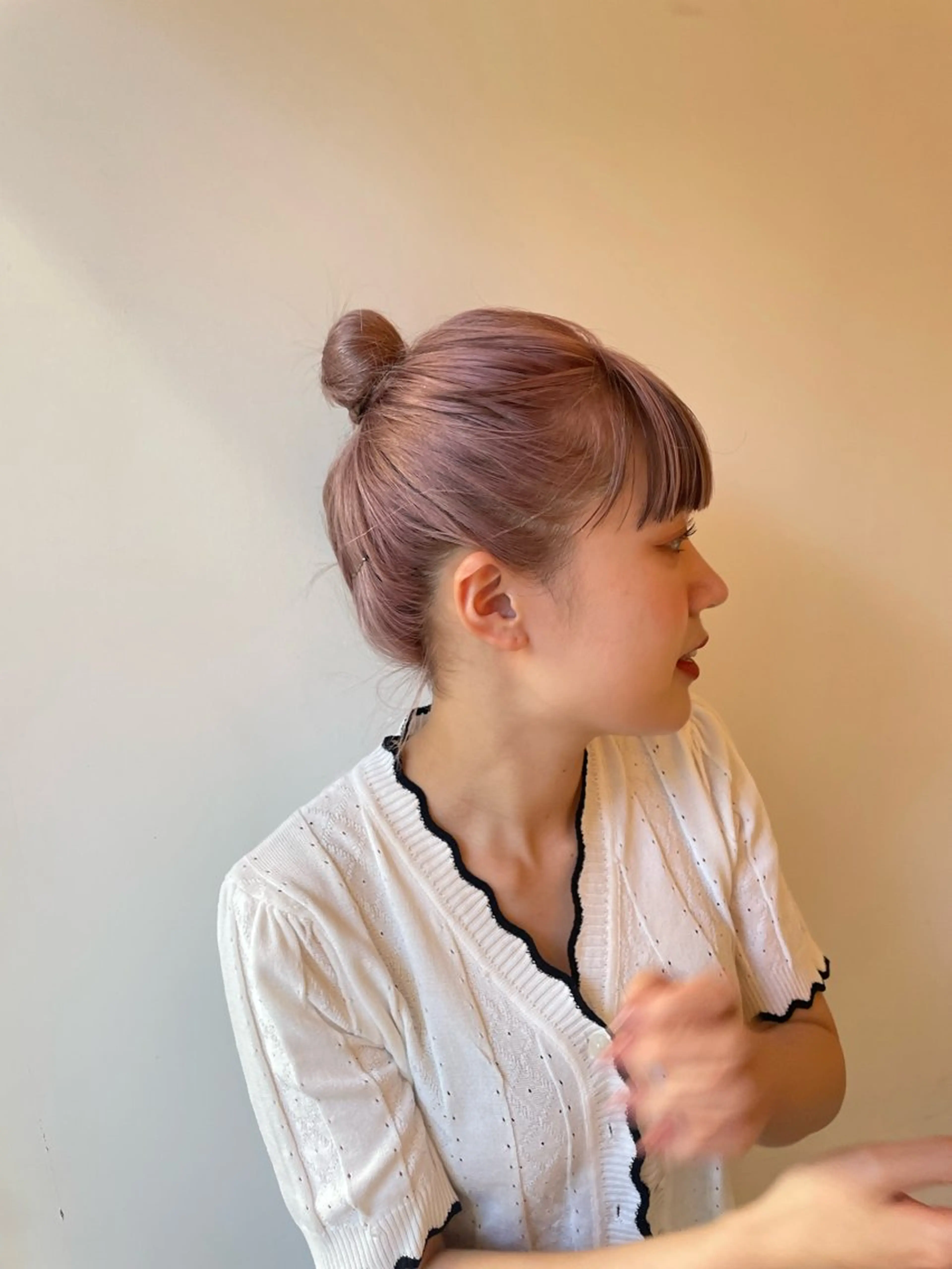 セミロング カラー ベージュカラー ピンクカラー ピンクベージュ HITOMI ショートカットのヘアスタイル