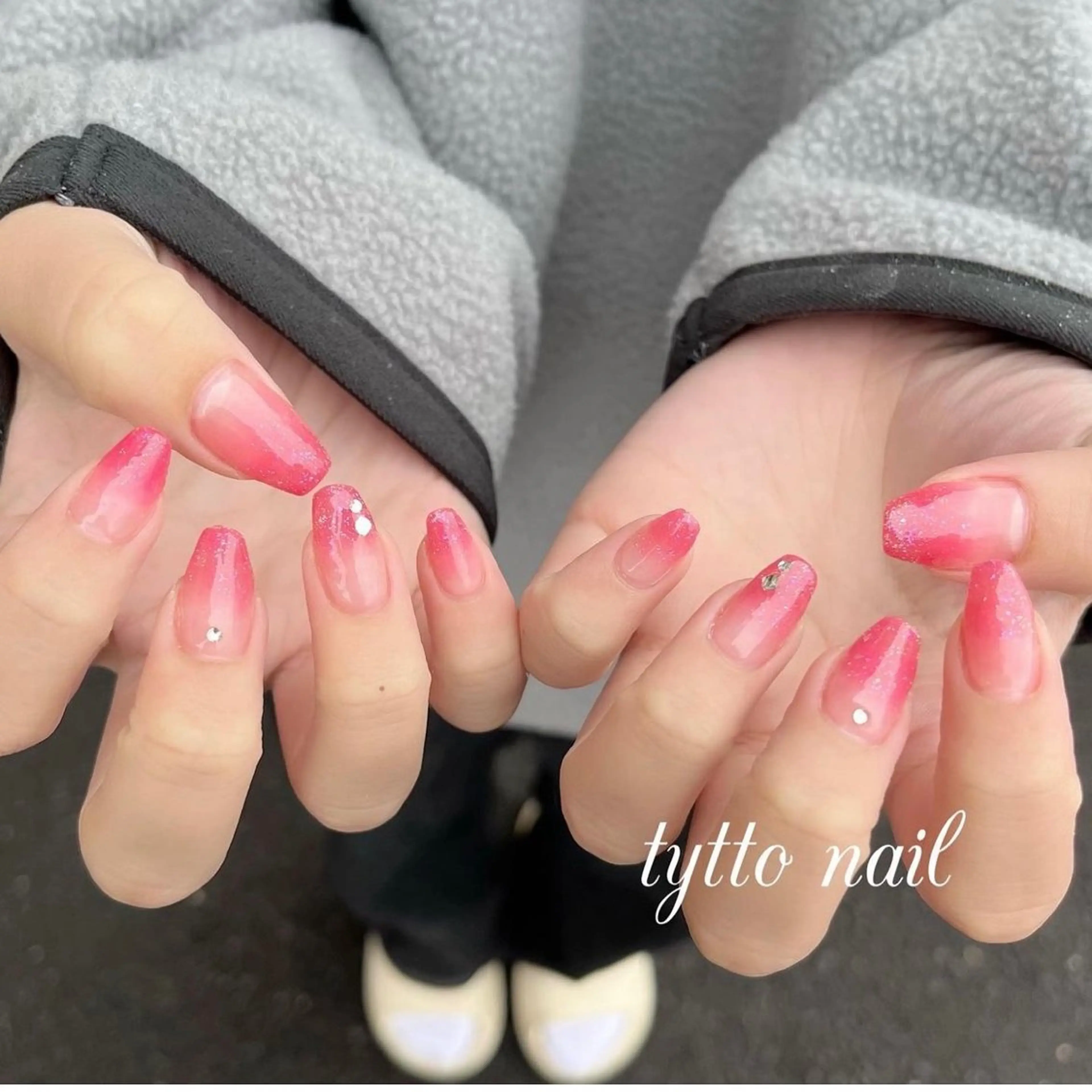 ネイル グラデーション ラメ(グリッター) オフィスネイル ワンカラーネイル ピンク ハンドネイル tytto nail ❤︎‪‪eri‪‪のネイルデザイン