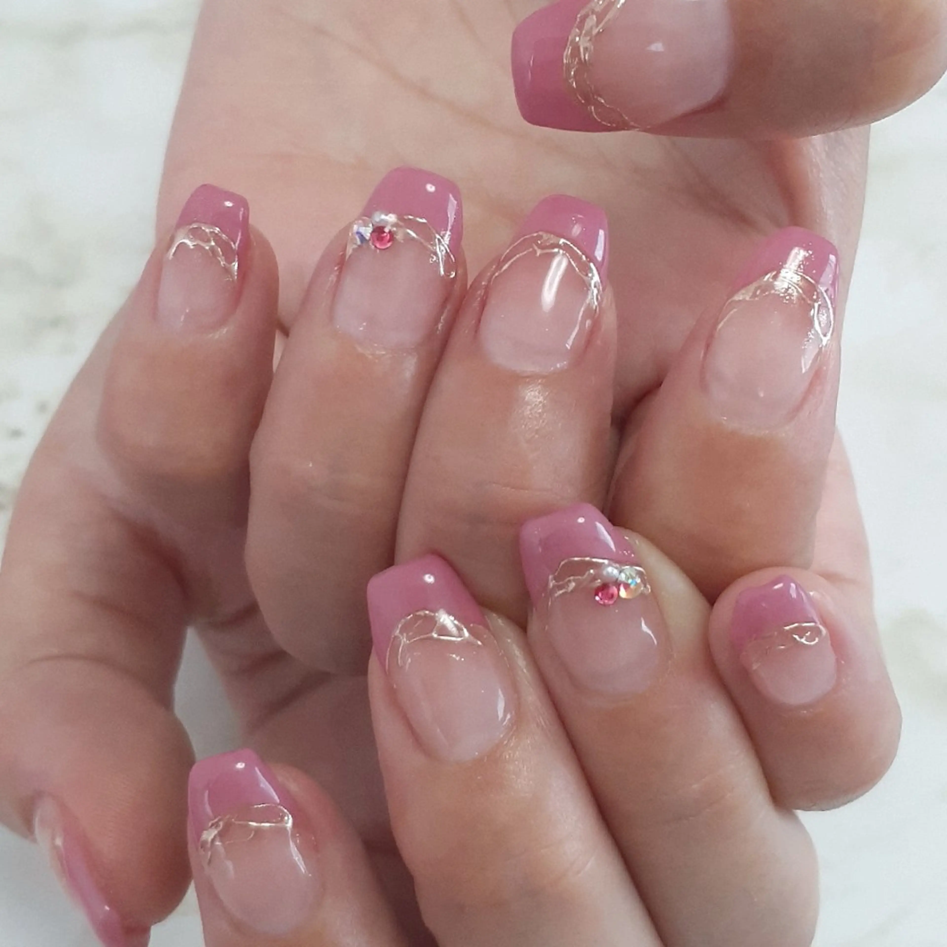 ネイル フレンチネイル ピンク ハンドネイル 池元 真由美のネイルデザイン