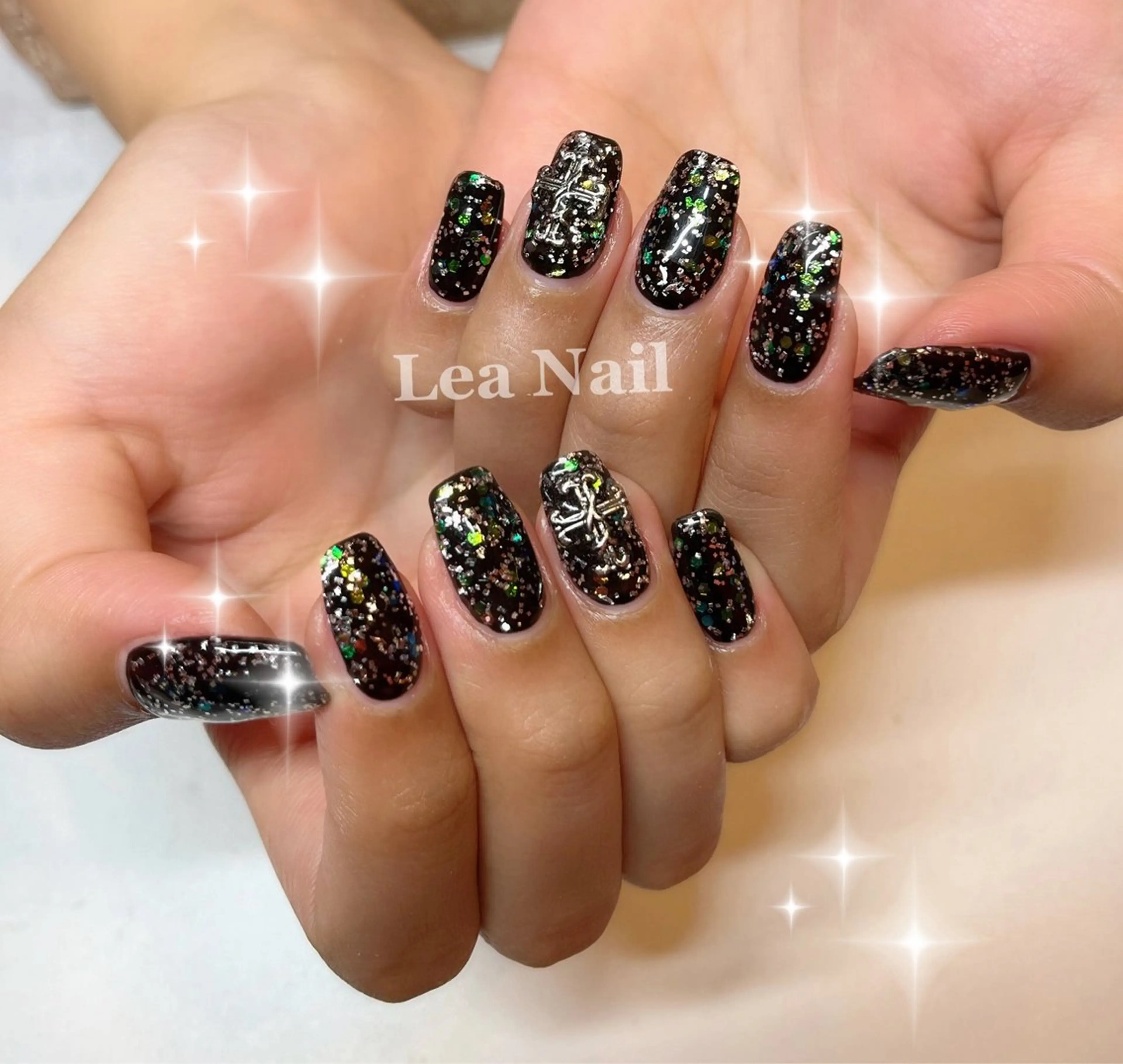ネイル キラキラネイル Lea Nailのネイルデザイン