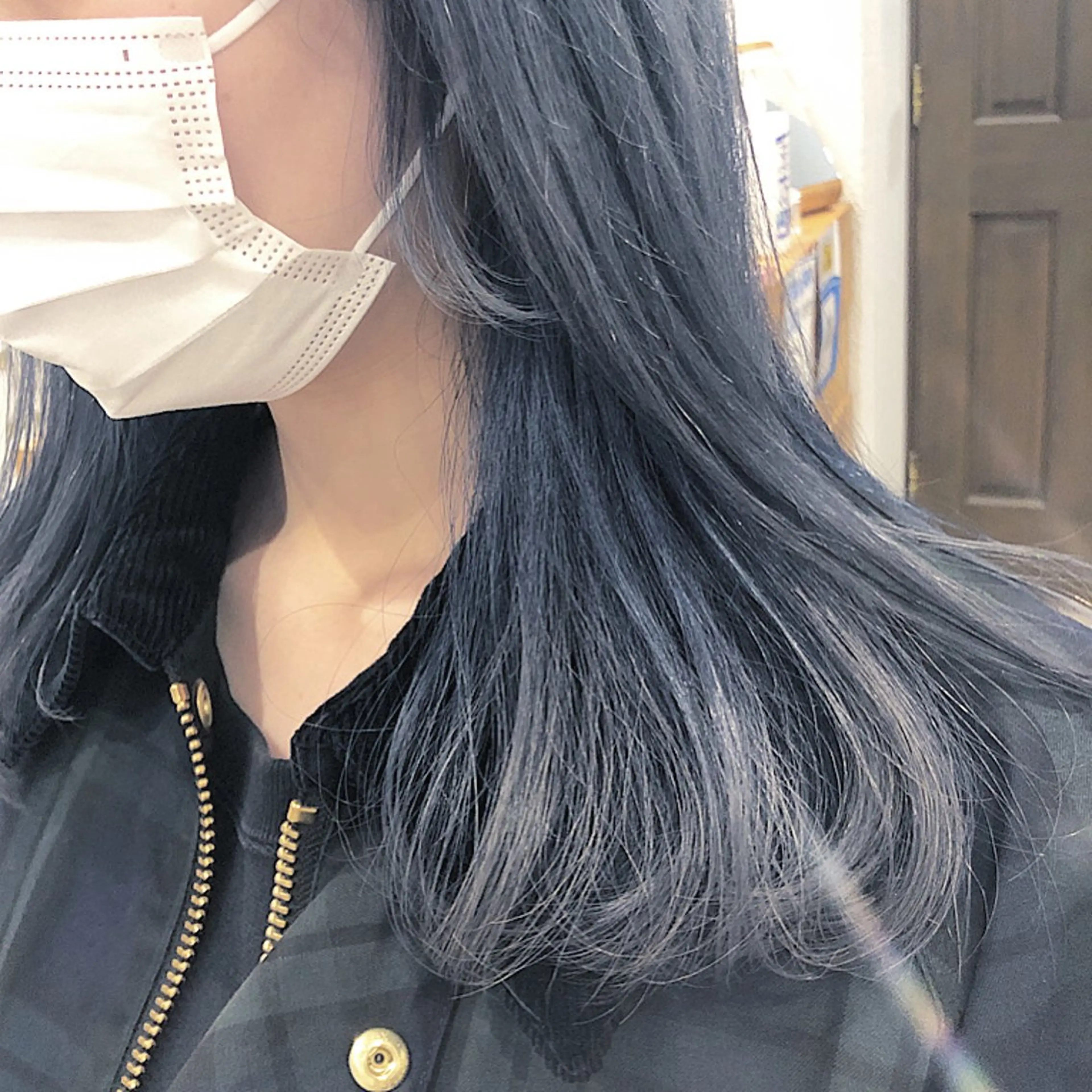 セミロング カラー パーマ ヘアアレンジ ブルーカラー ブルーグレー ブルーグレージュ ダブルカラー グレージュ カット ヘアカラー トリートメント 【ツヤ髪美容師】 ツダケイスケのヘアスタイル