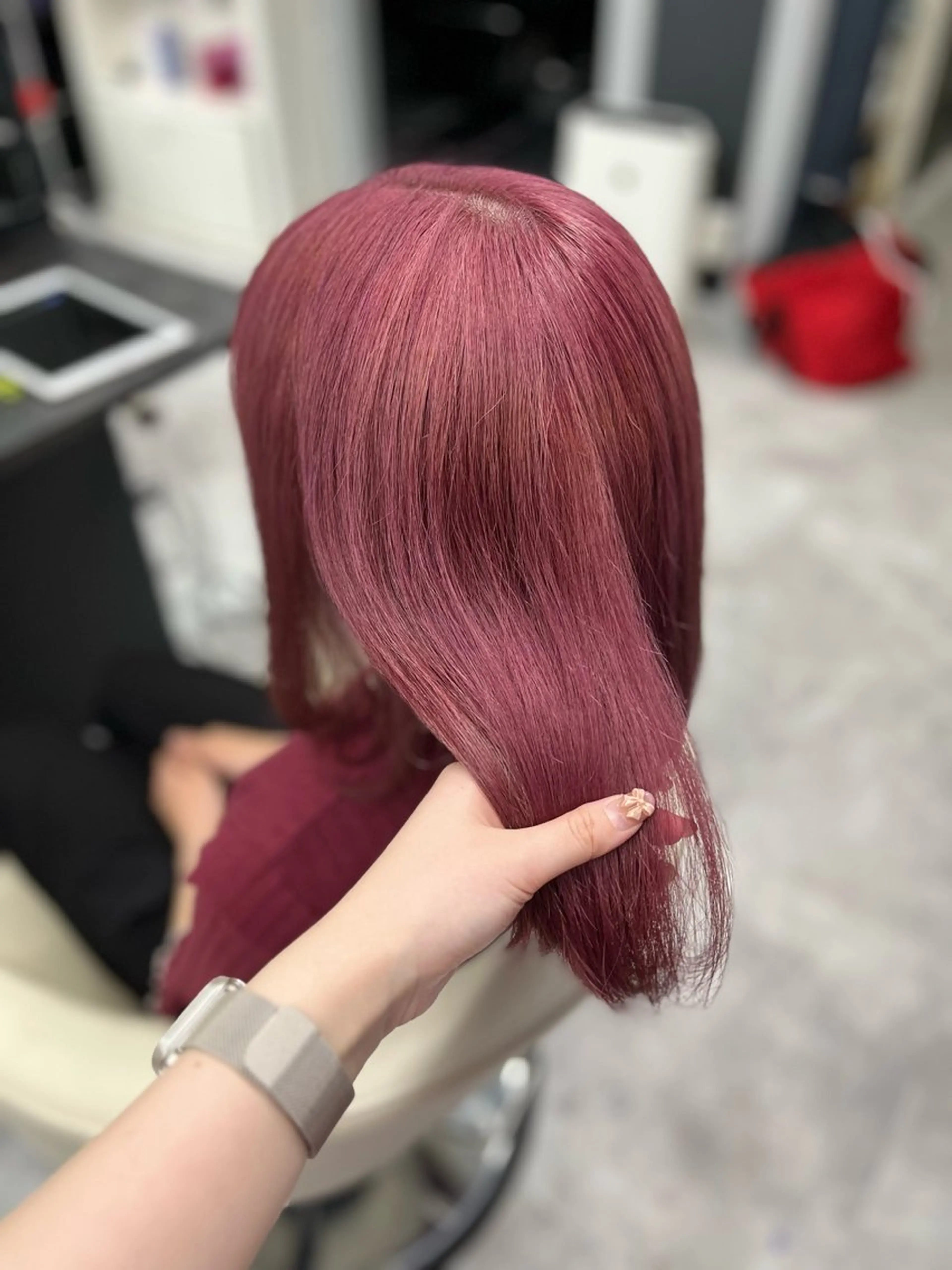セミロング ヘアカラー white.梅田所属・White梅田  ／ COCOのヘアスタイル
