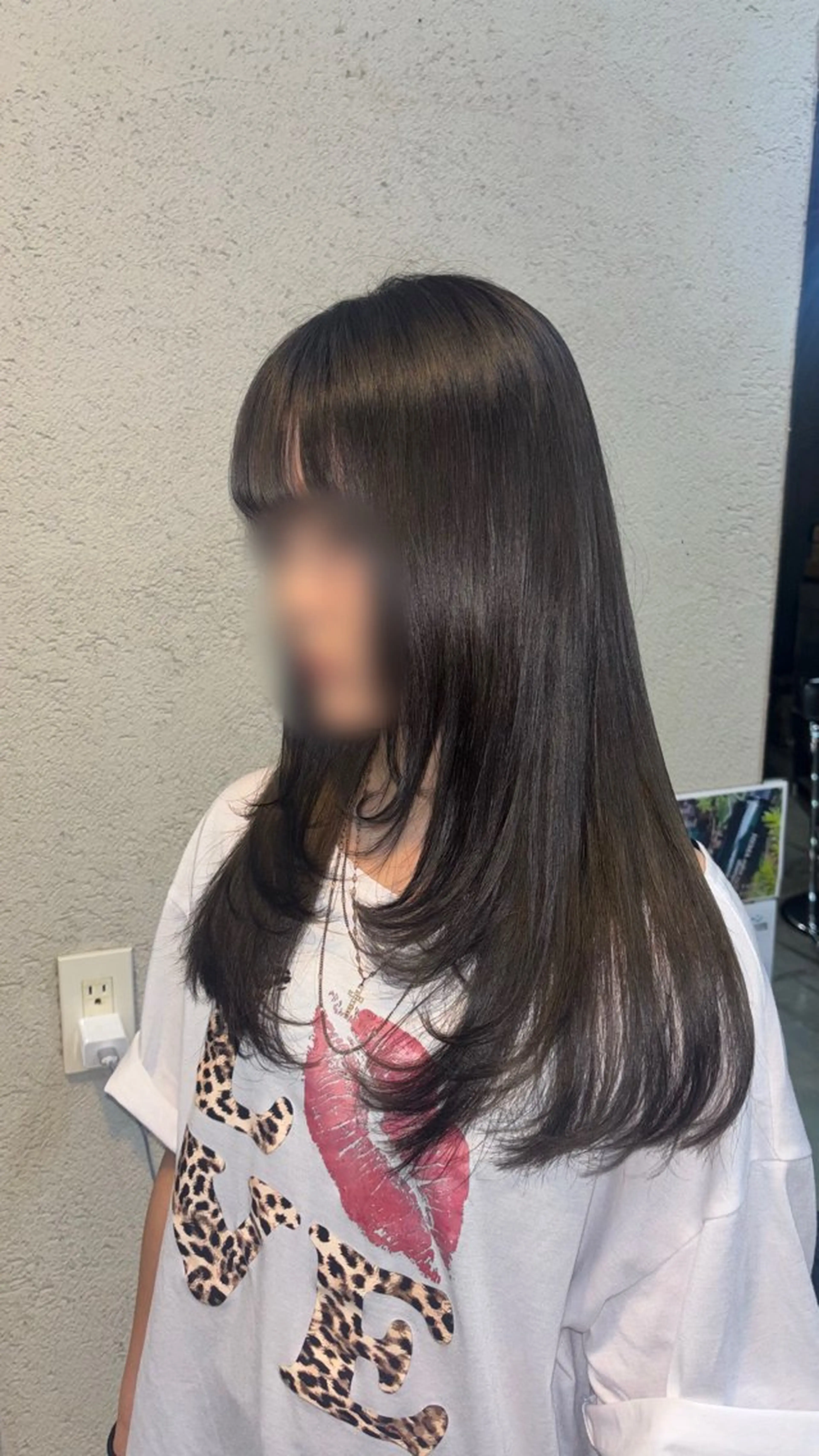 ロング カラー オリーブカラー 小池 かなこのヘアスタイル