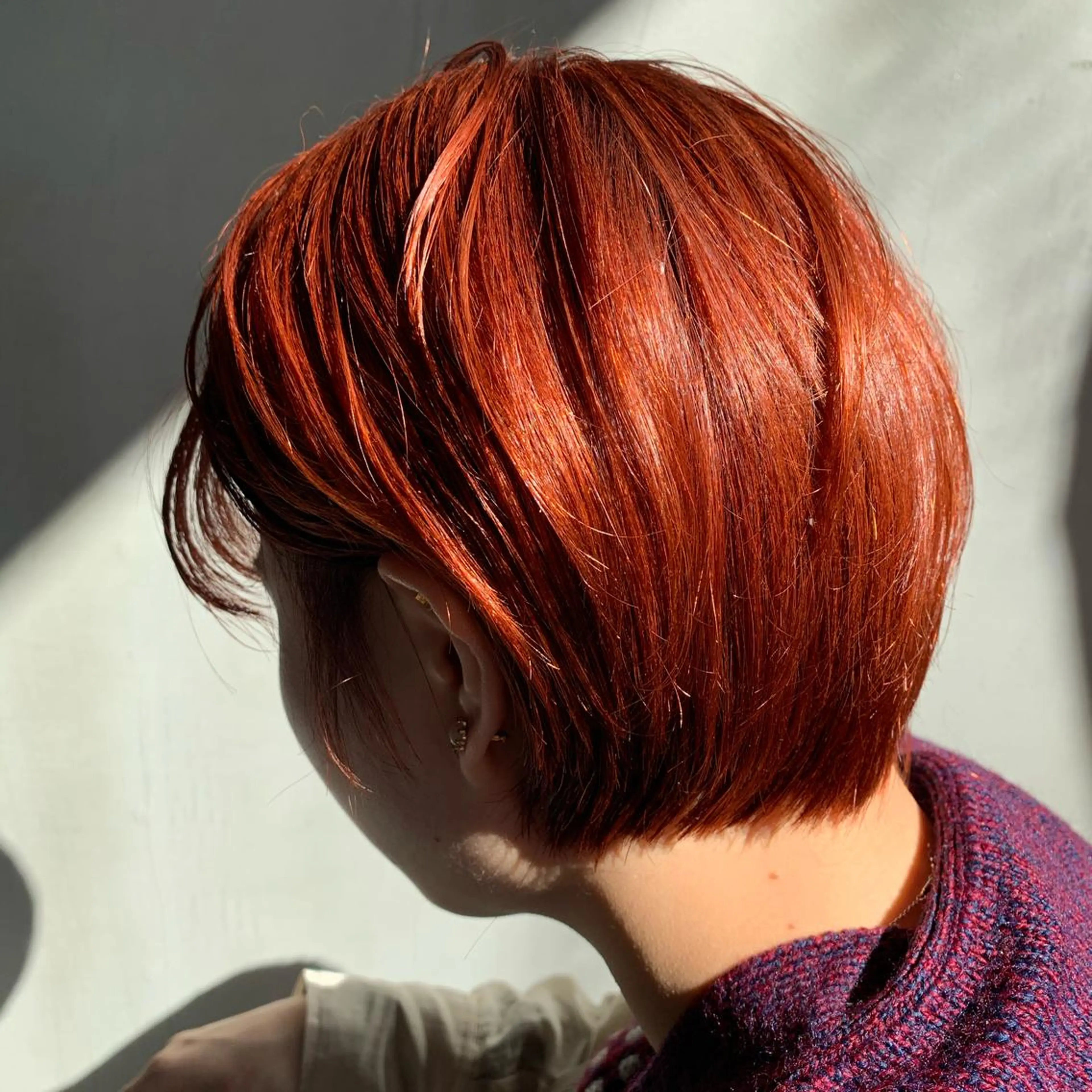 カラー ブリーチ ハイトーンカラー ハイトーンオレンジ オレンジ レッドカラー 鈴木 真司のヘアスタイル
