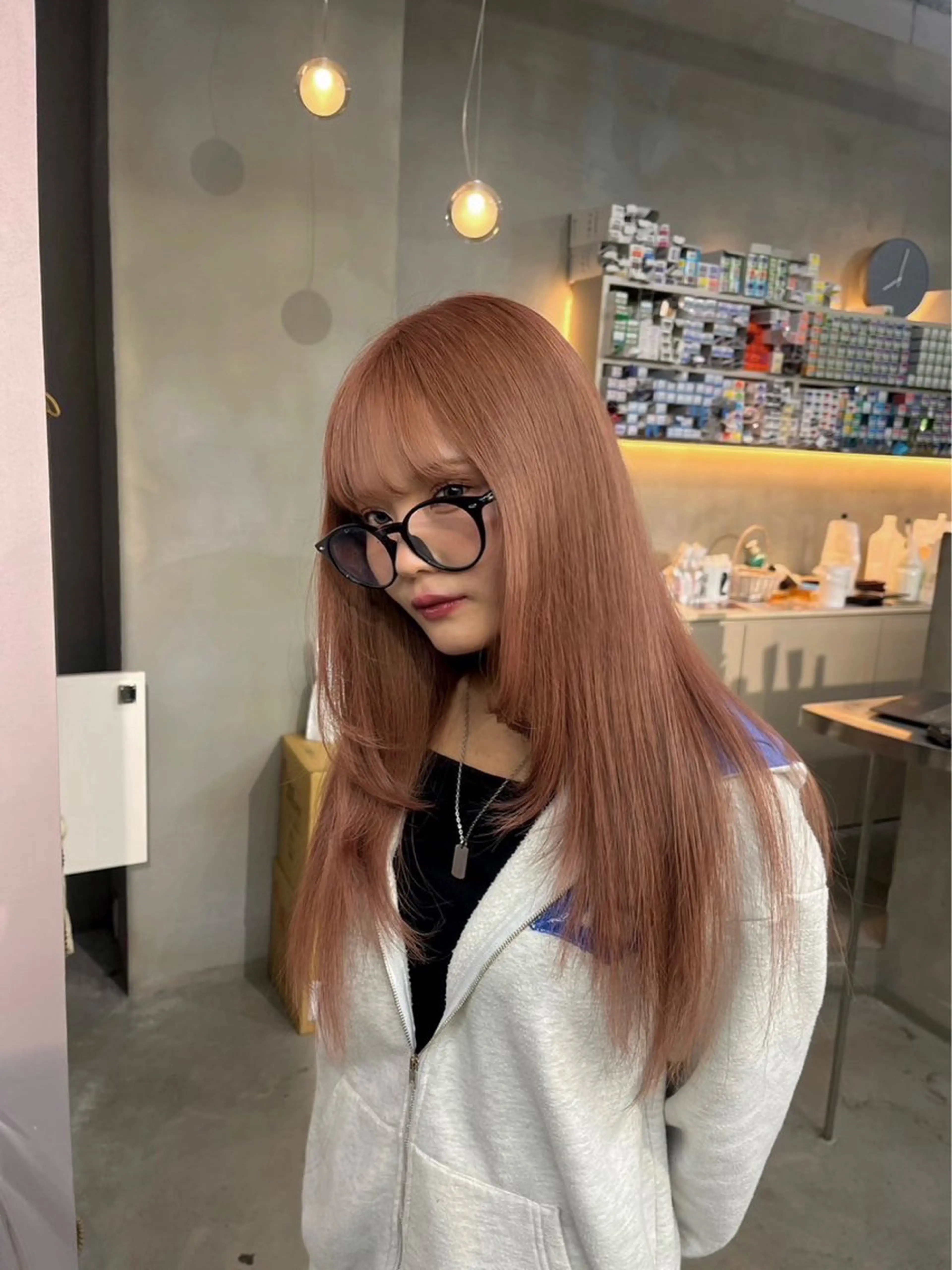ロング カラー ベージュカラー ピンクカラー ピンクベージュ qulim所属・櫻井 はるなのヘアスタイル