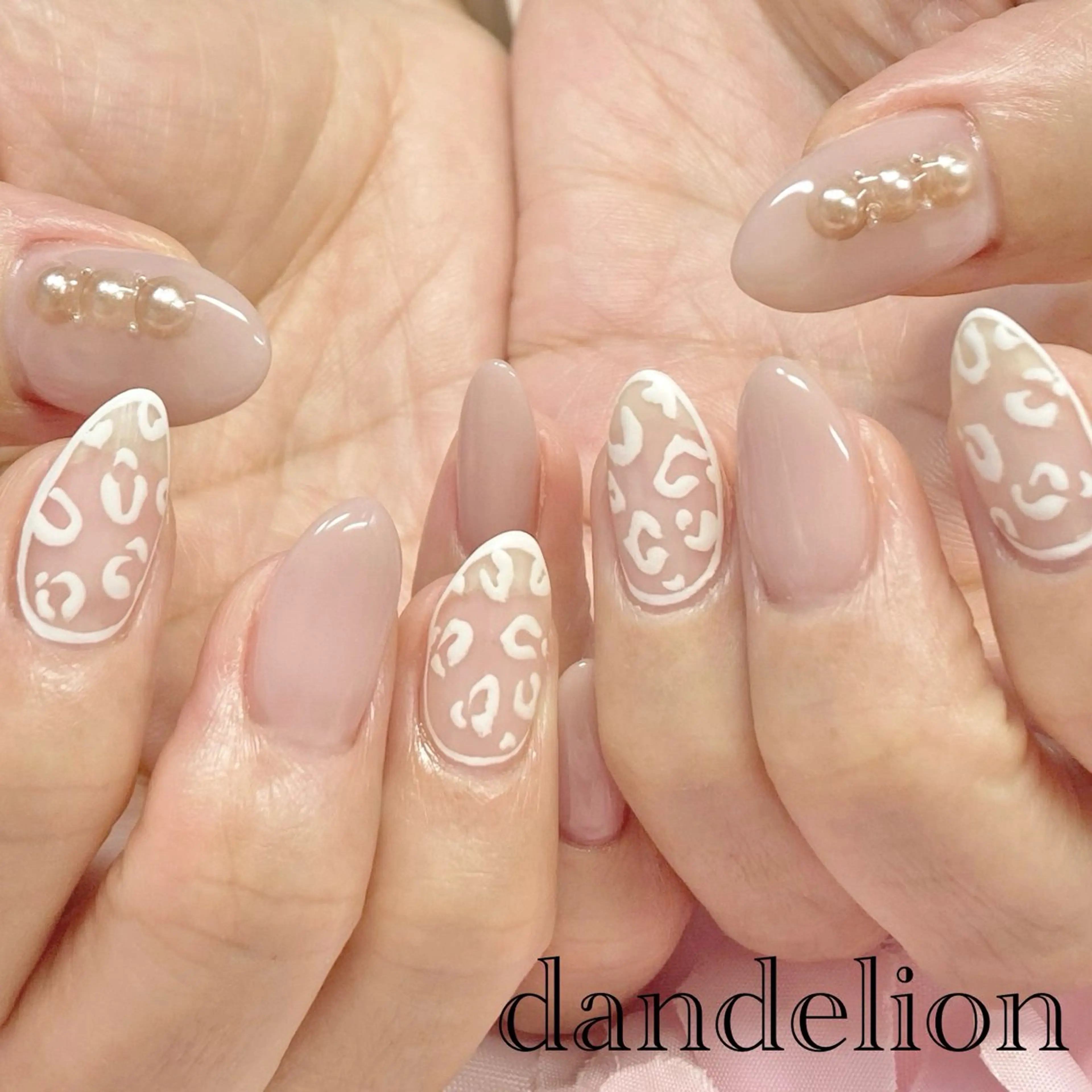 ネイル ハンドネイル ハンドケア dandelion ダンデライオンのネイルデザイン