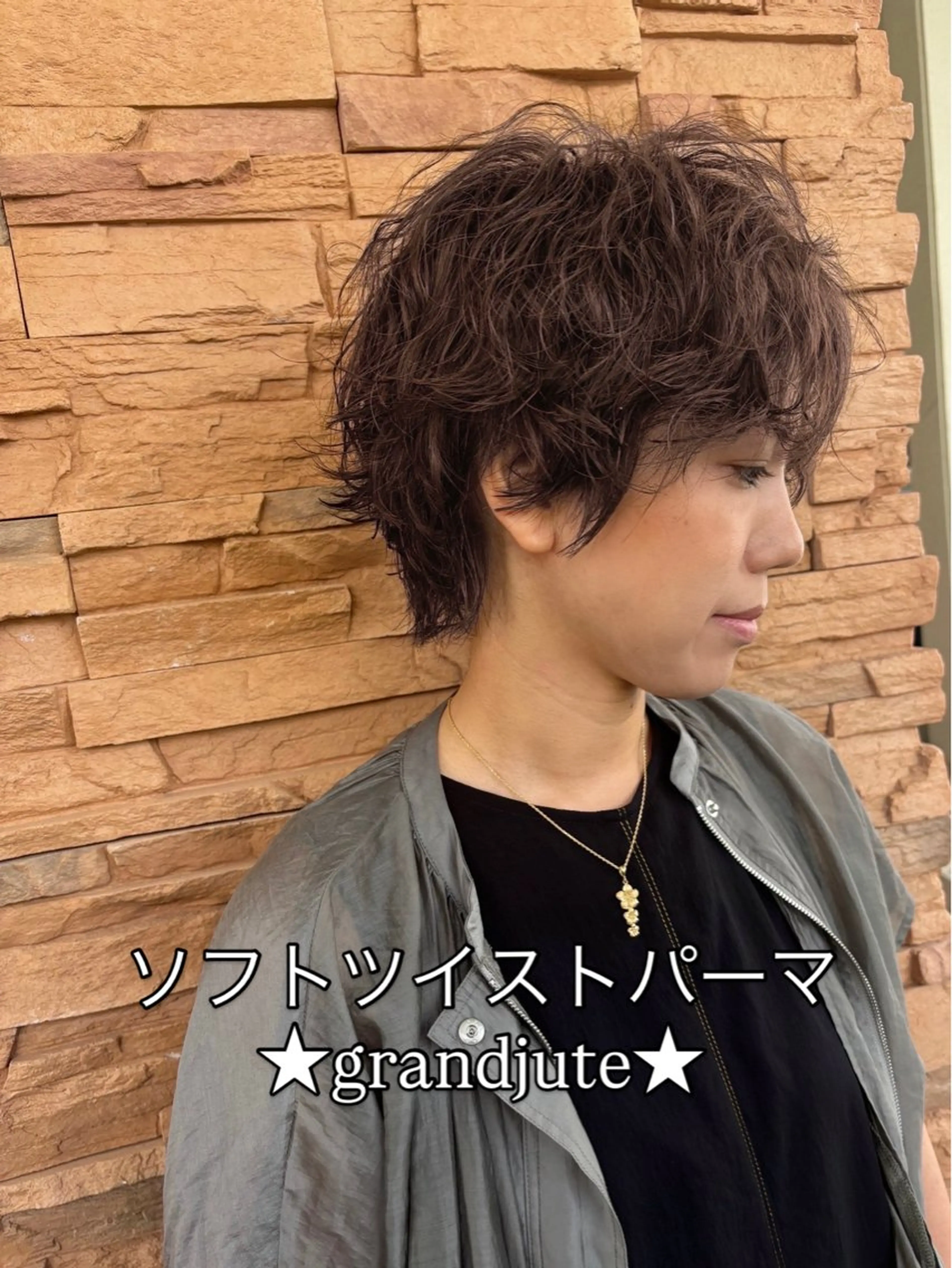 ショート カラー カット ヘアカラー grand juteのヘアスタイル