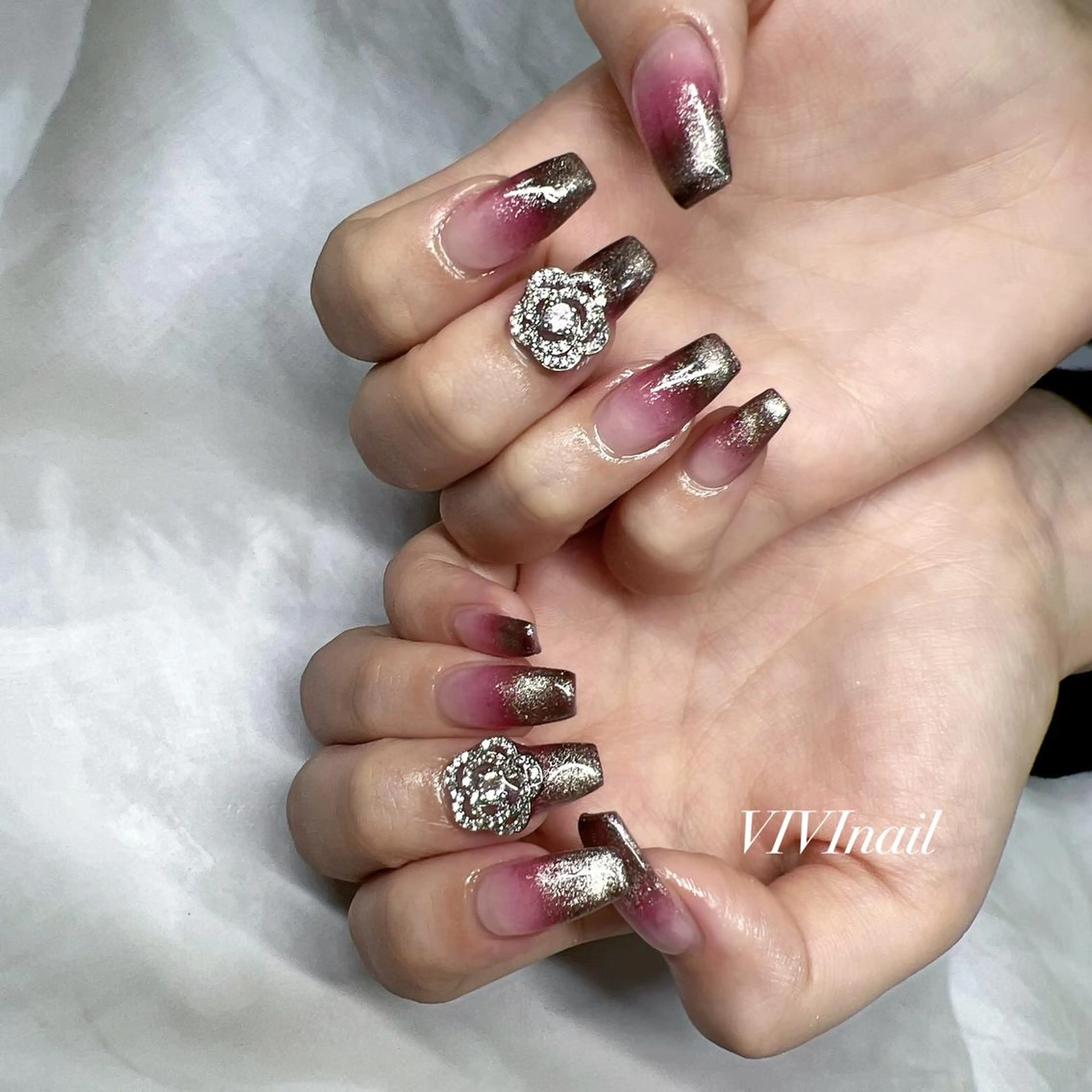 ネイル マグネットネイル ハンドネイル vivi nailのネイルデザイン