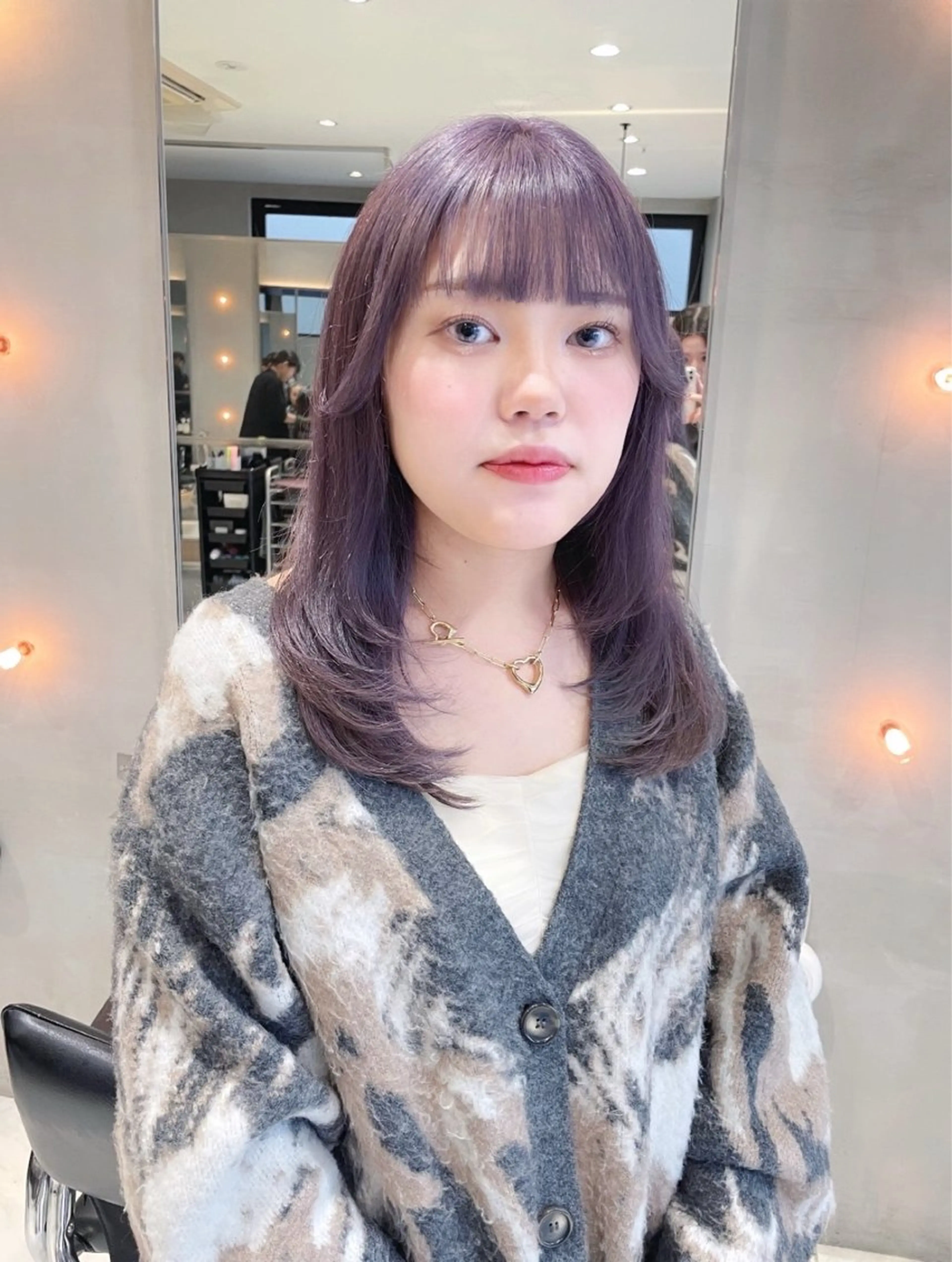 ミディアム カラー カット ヘアカラー ワンホン/韓国ヘア 🤍amiのヘアスタイル