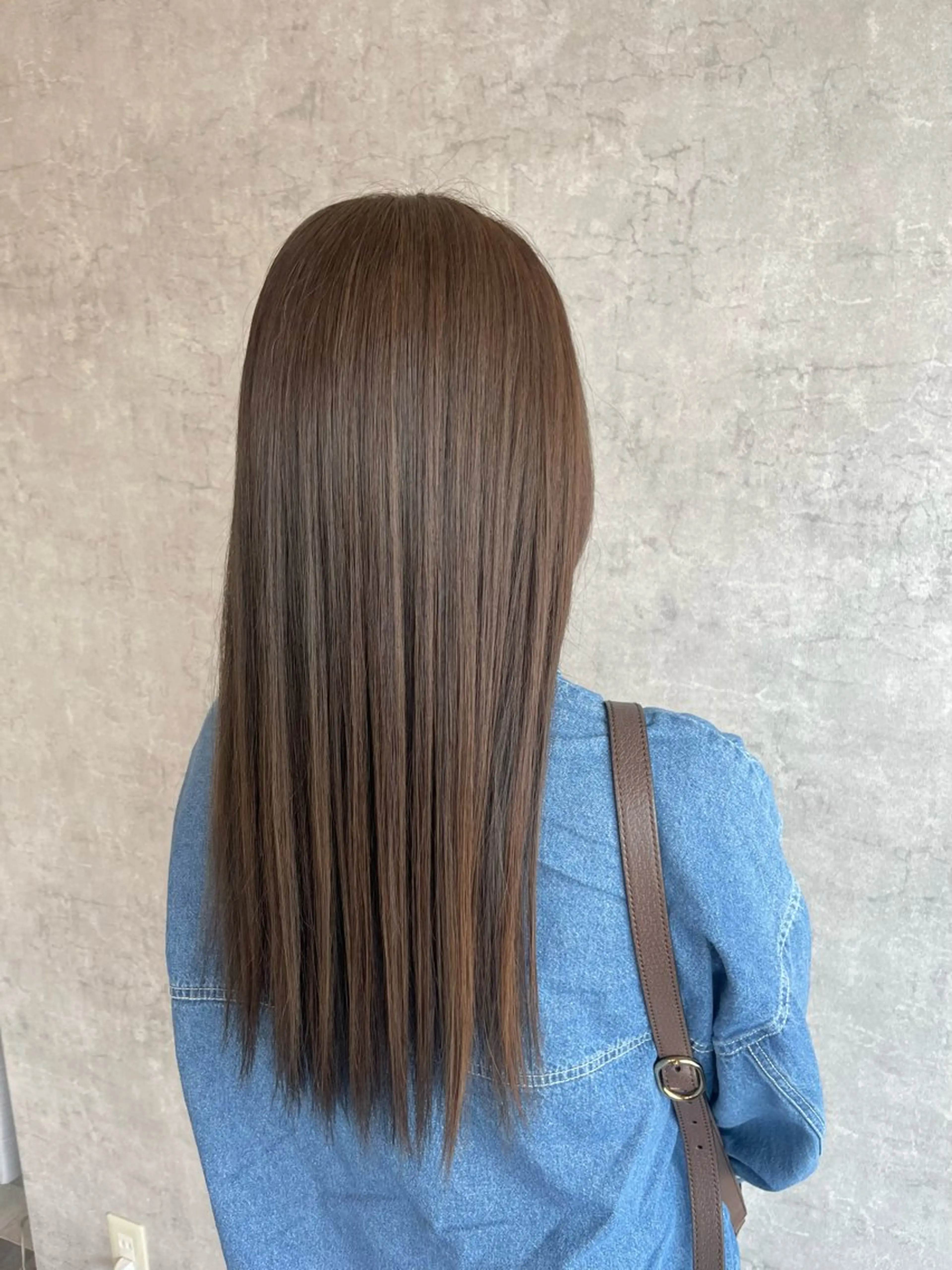 カラー ヘアカラー 宇座 杏音のヘアスタイル