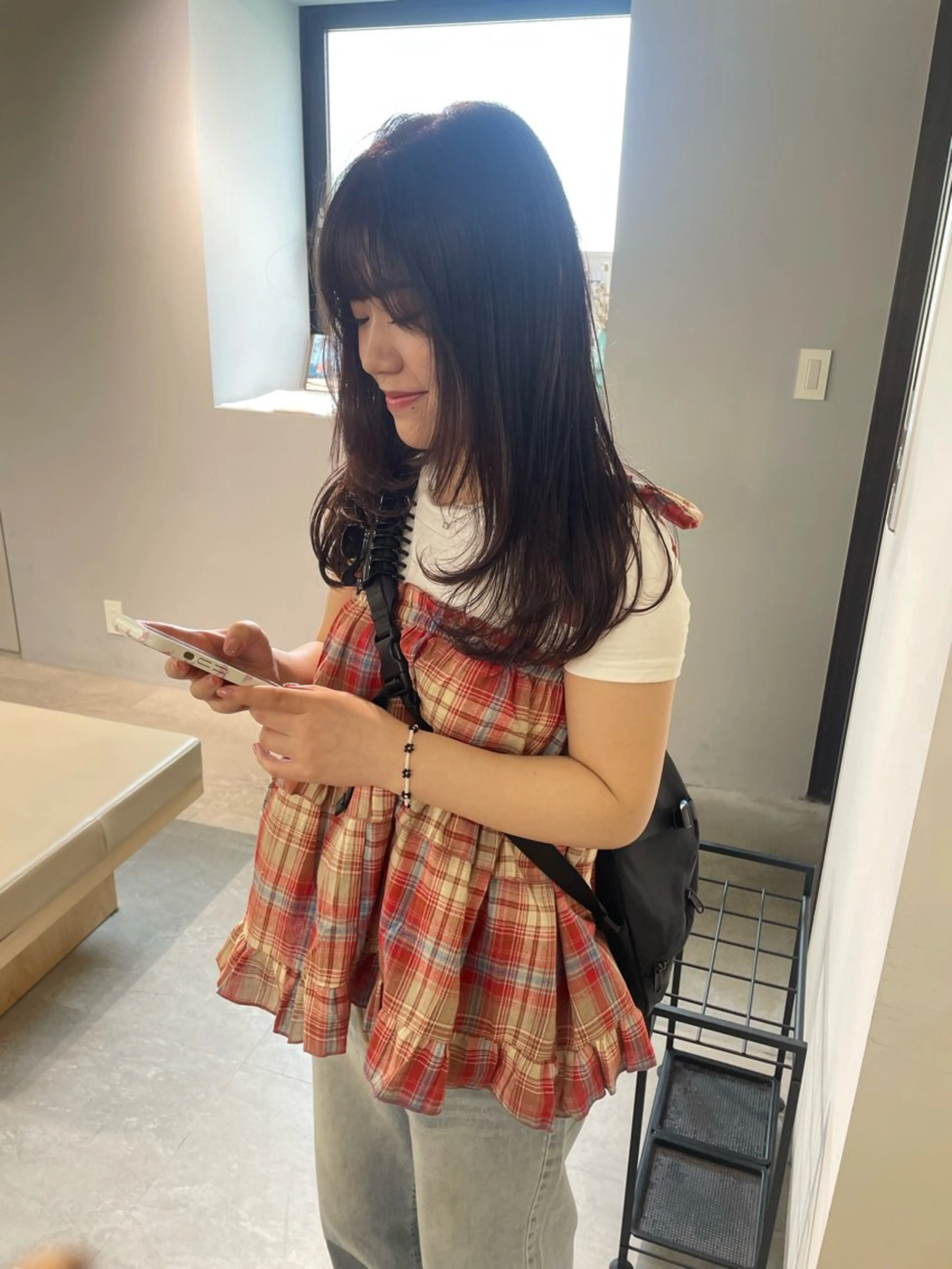 ロング カラー ブラウンカラー 透明感カラー マロンブラウン 顔まわりレイヤー 韓国風ヘア カット ヘアカラー トリートメント MIU/ルーツカラー ボブ/顔周りレイヤーのヘアスタイル