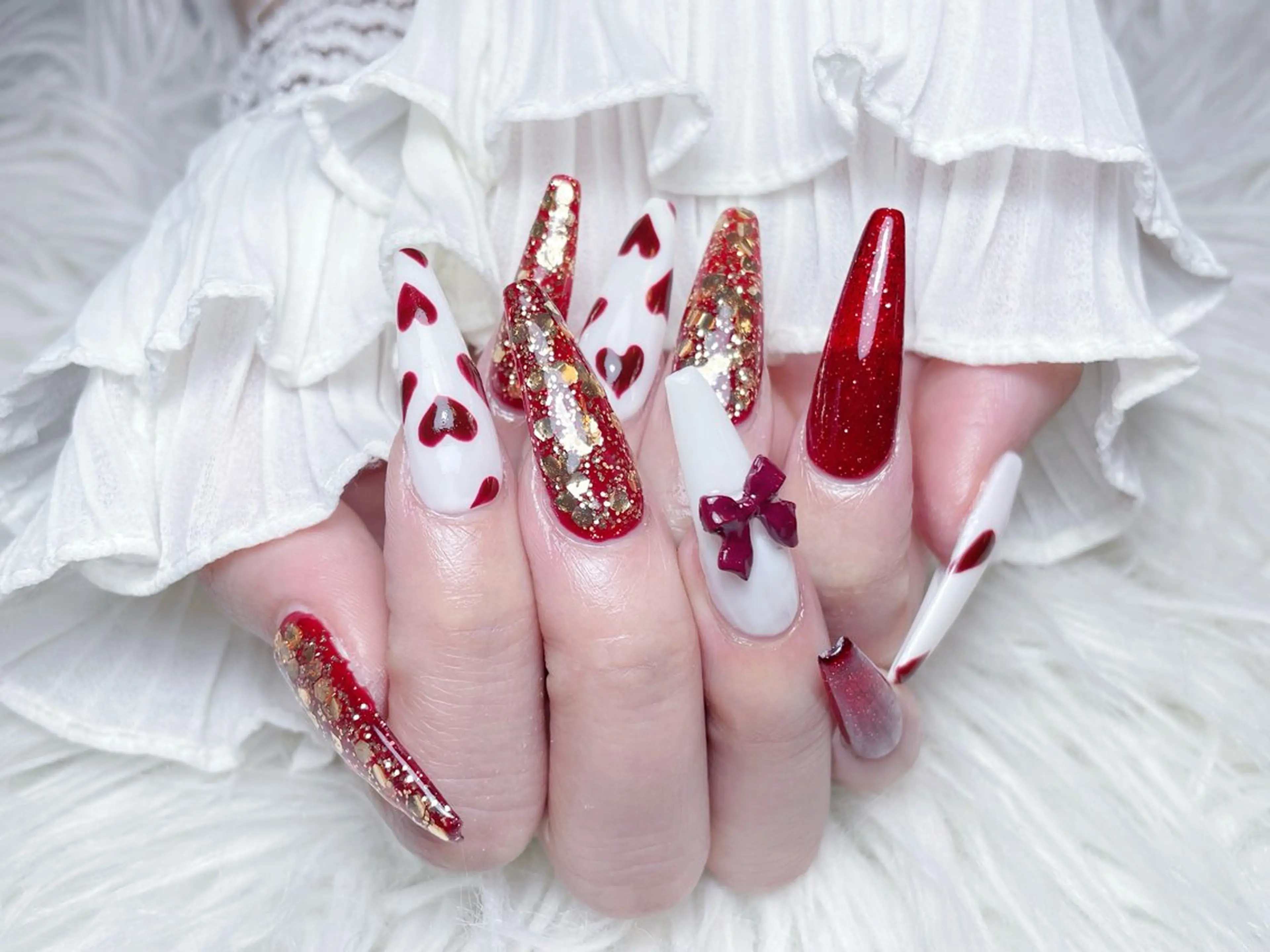 ネイル チークネイル 長さ出し フラワーネイル フレンチネイル ガーリー ハンドネイル NEW NAIL所属・NEW NAIL 池袋のネイルデザイン