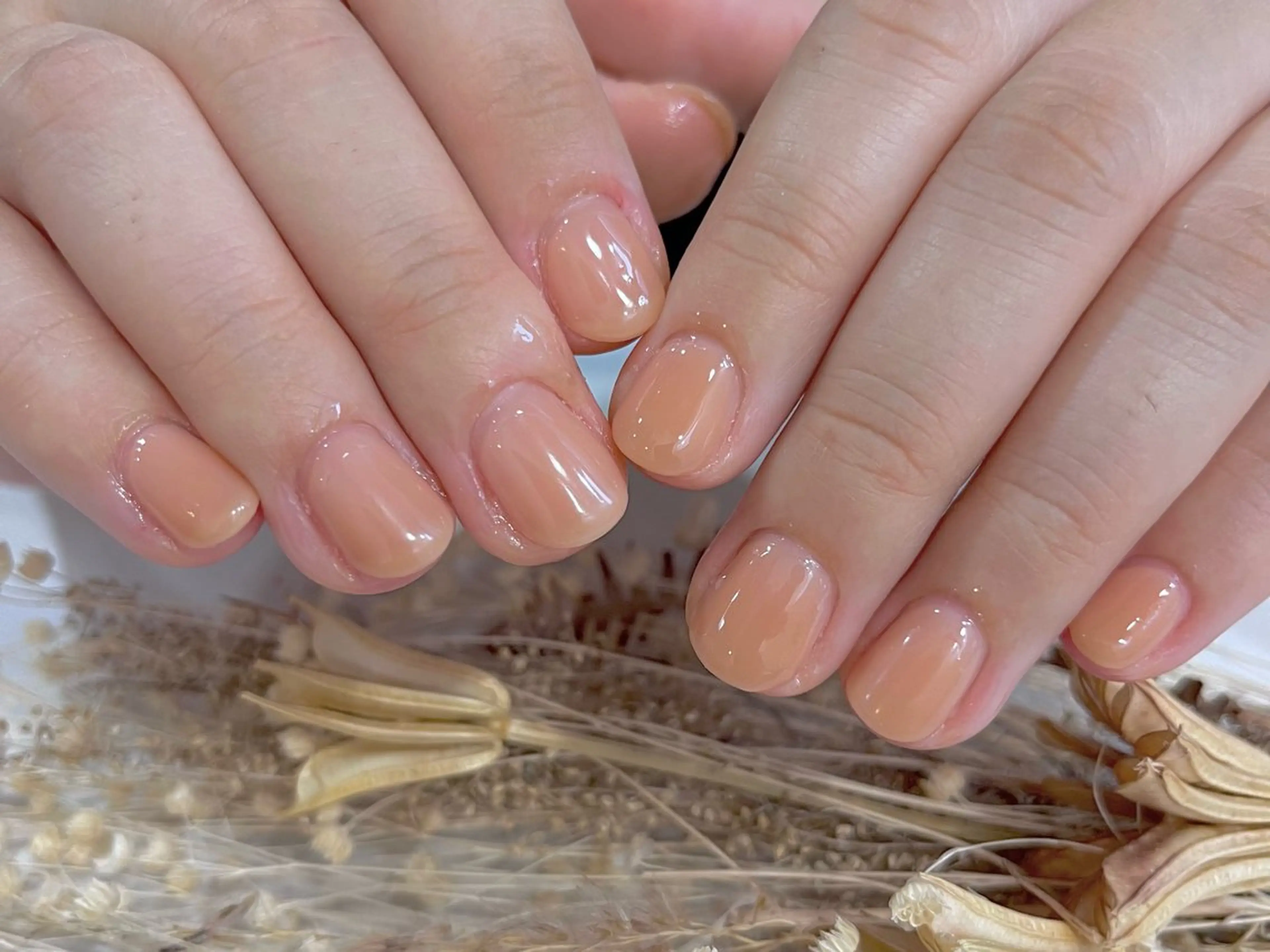 ネイル オフィスネイル ショートネイル Queen nail所属・QUEEN ＮＡＩＬのネイルデザイン