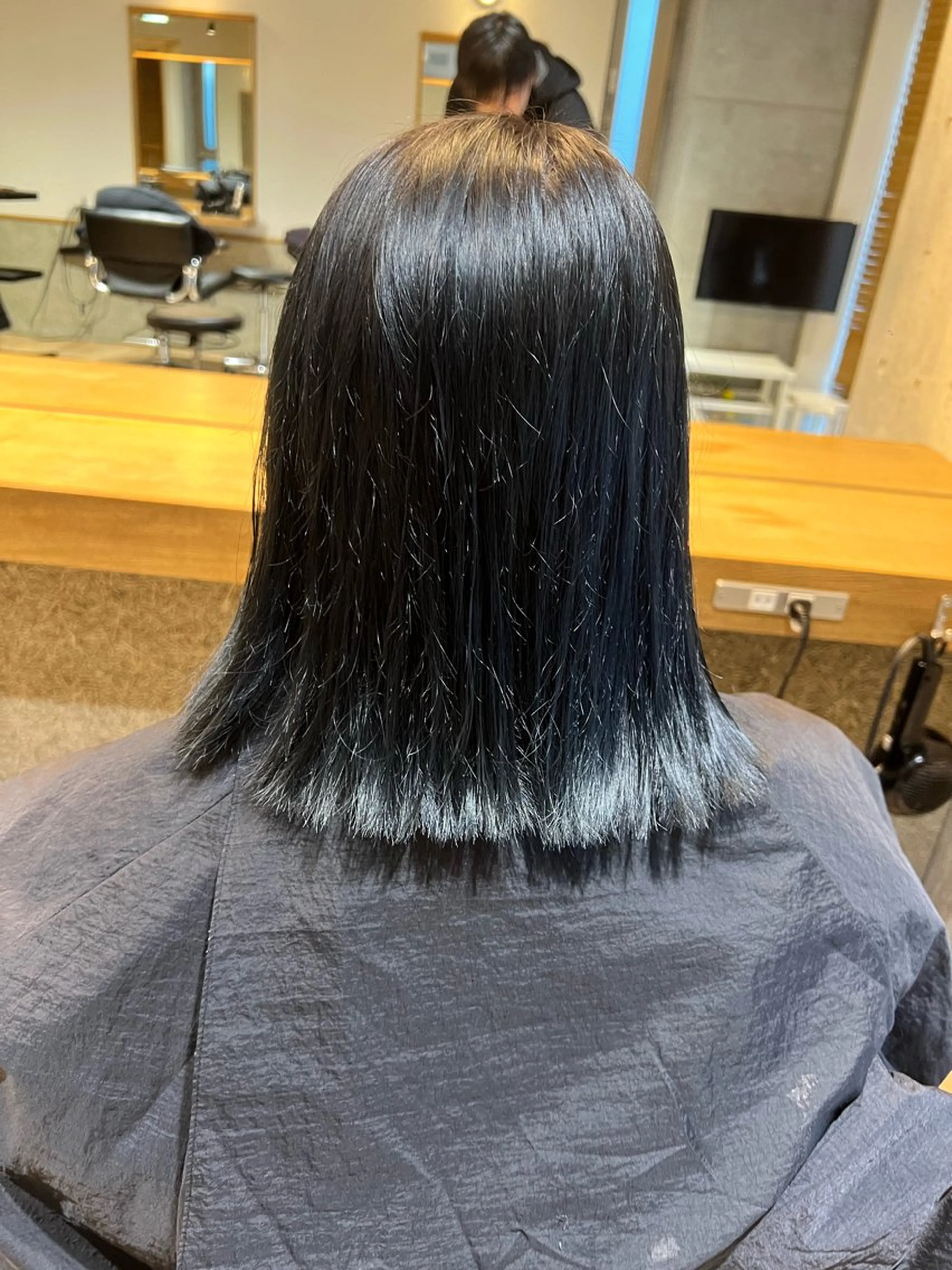 ミディアム Ashanti 古谷のヘアスタイル