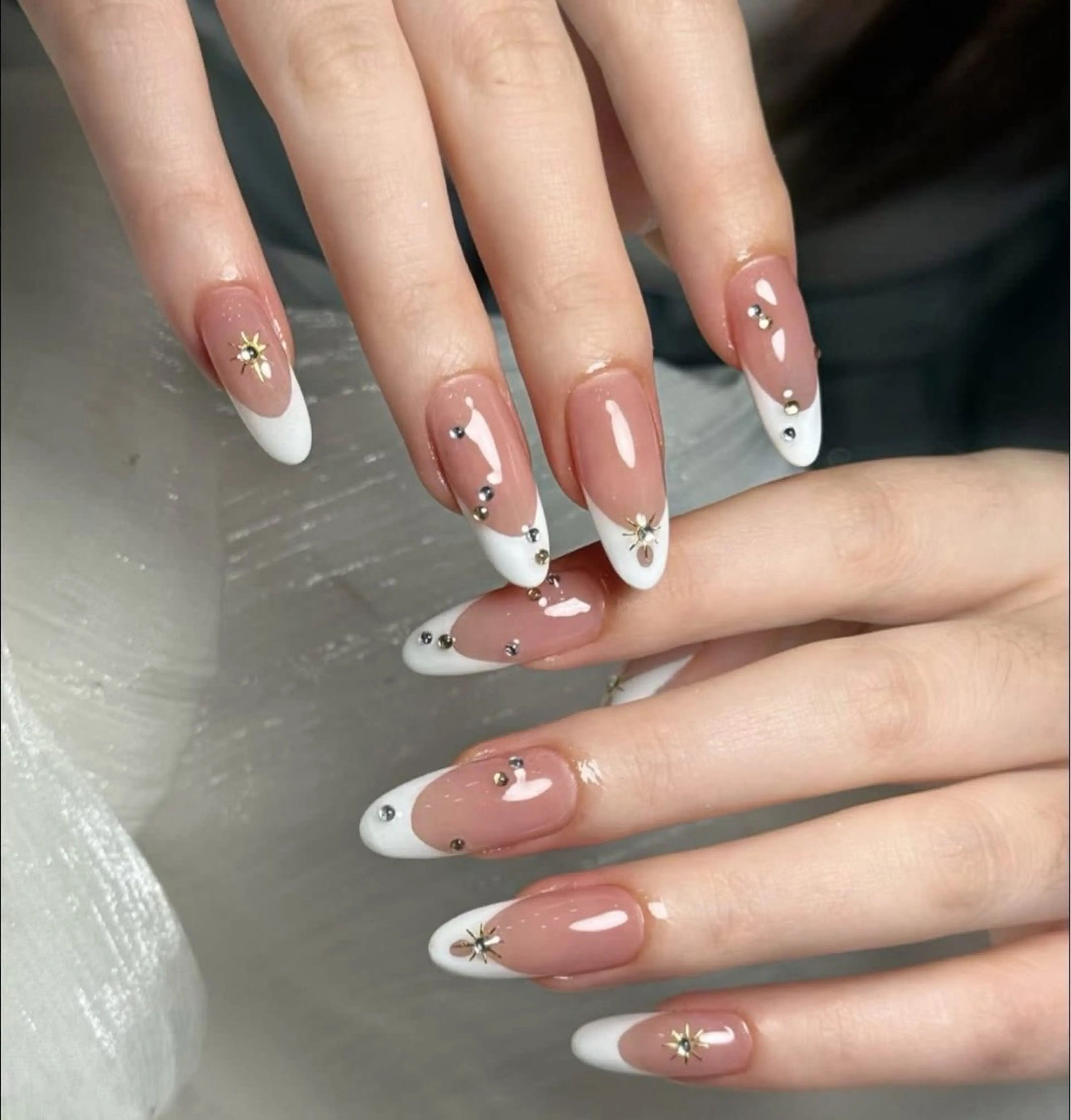 ネイル ハンドネイル T. Leeのネイルデザイン