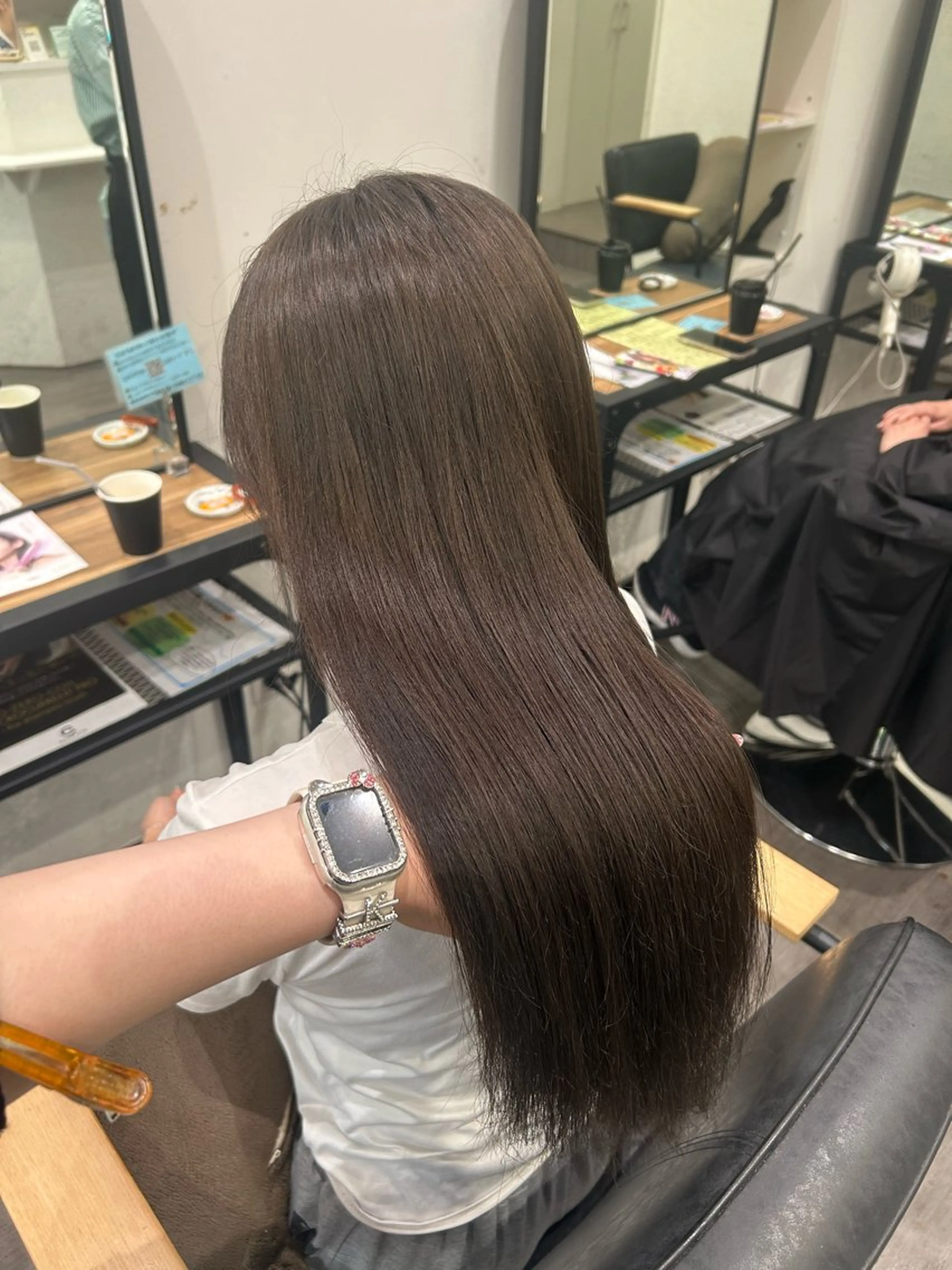 ロング カラー 透明感カラー グレージュ ヘアカラー トリートメント カラーリスト💟草間 紫音💟のヘアスタイル
