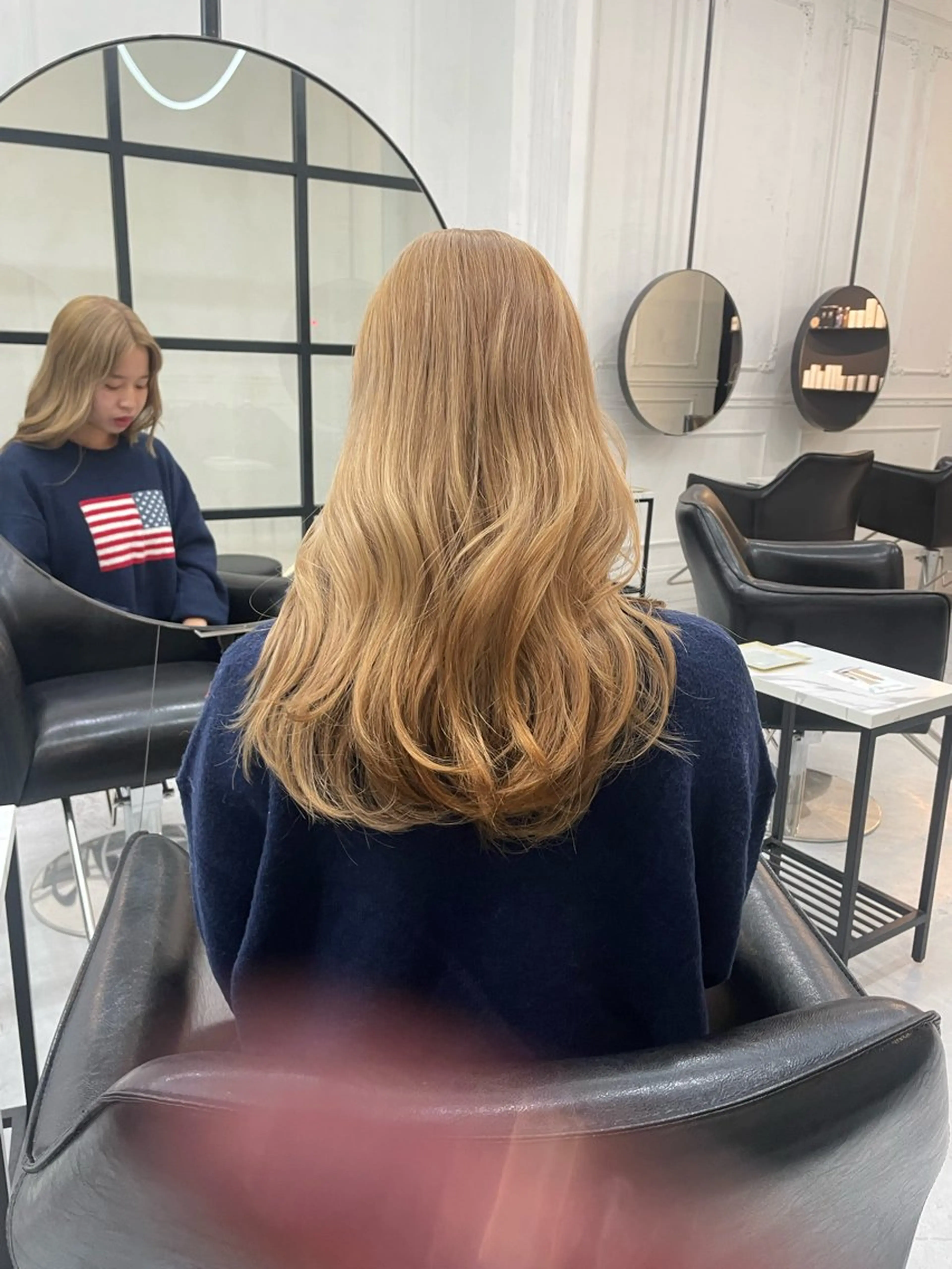 ロング ヘアカラー MaisonHALU さくらのヘアスタイル