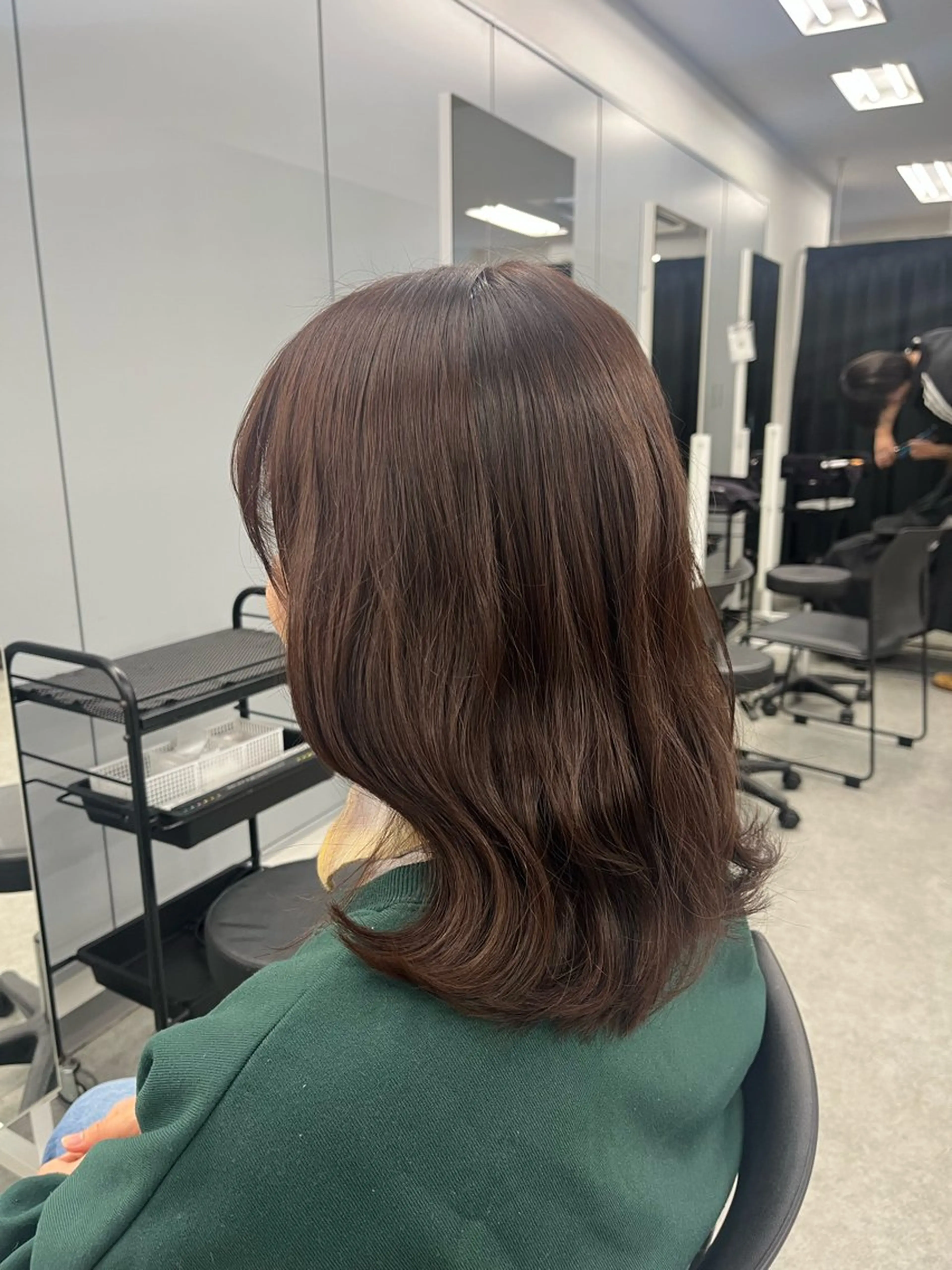 ミディアム カット ヘアカラー 透明感うる艶カラー 🤍吉島環のヘアスタイル