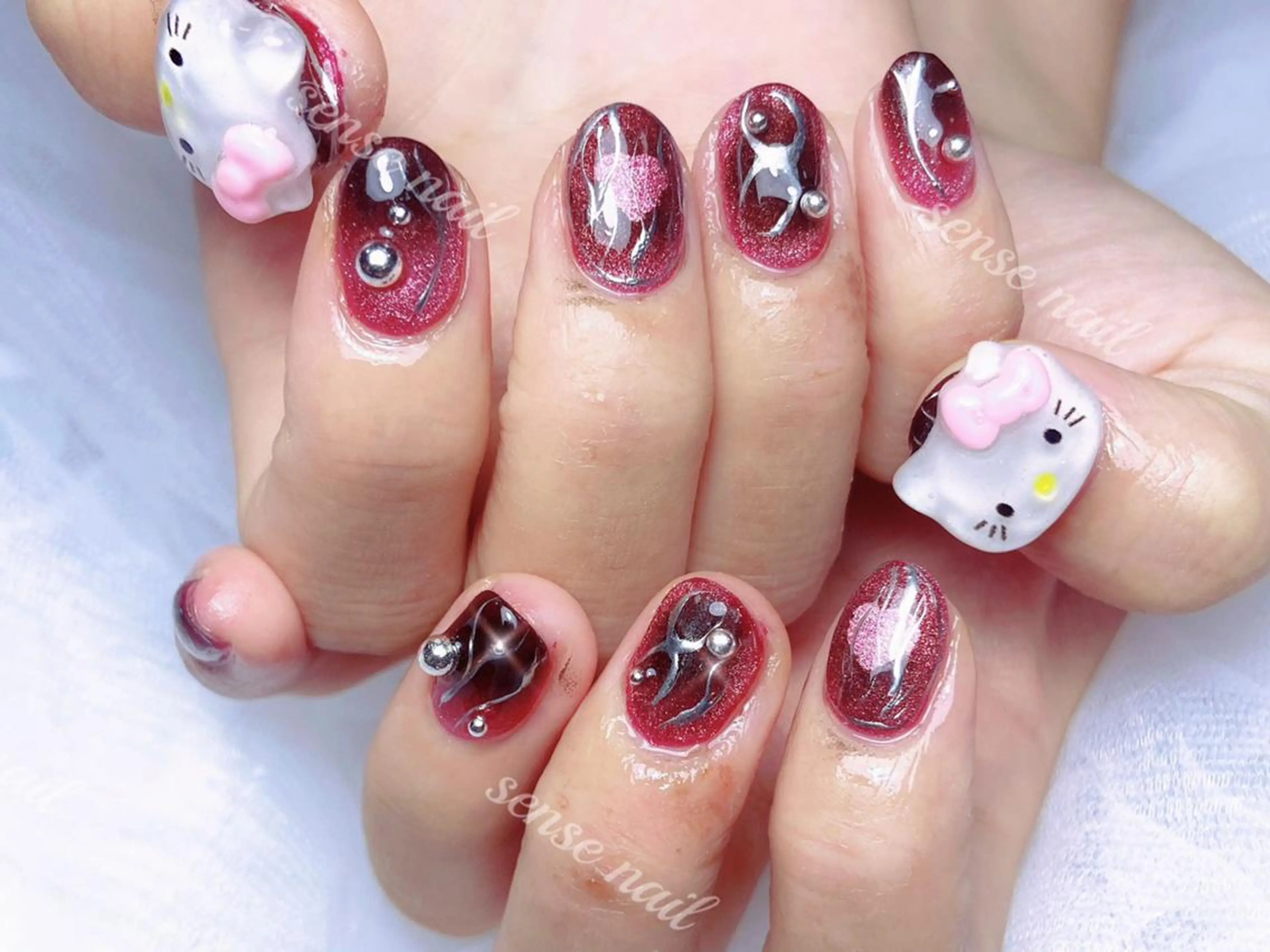 ネイル Queening 🦋のネイルデザイン