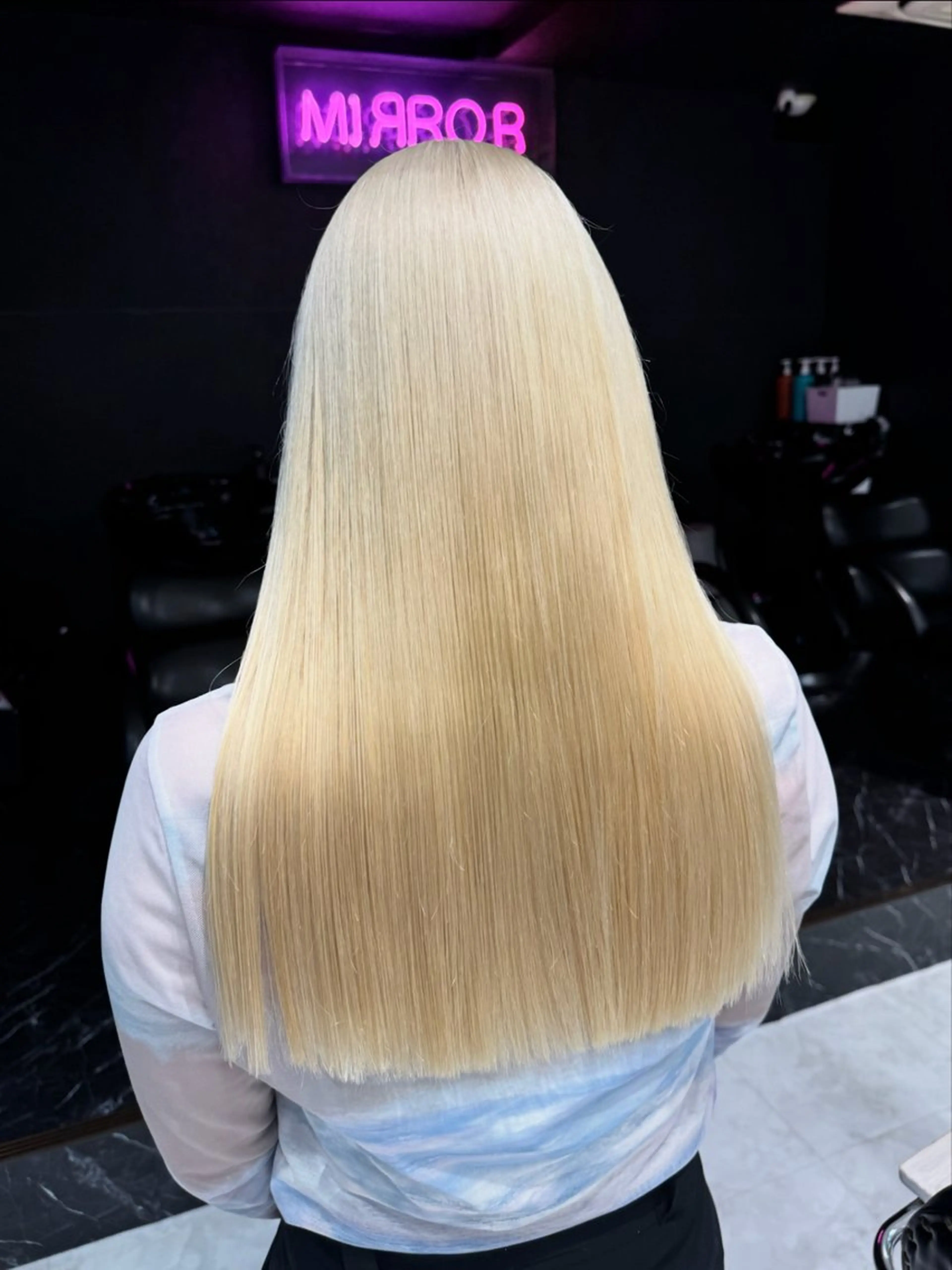 ロング カラー ヘアカラー トリートメント ヘアセット ハイトーンレイヤー 🦋🌷Shuriのヘアスタイル