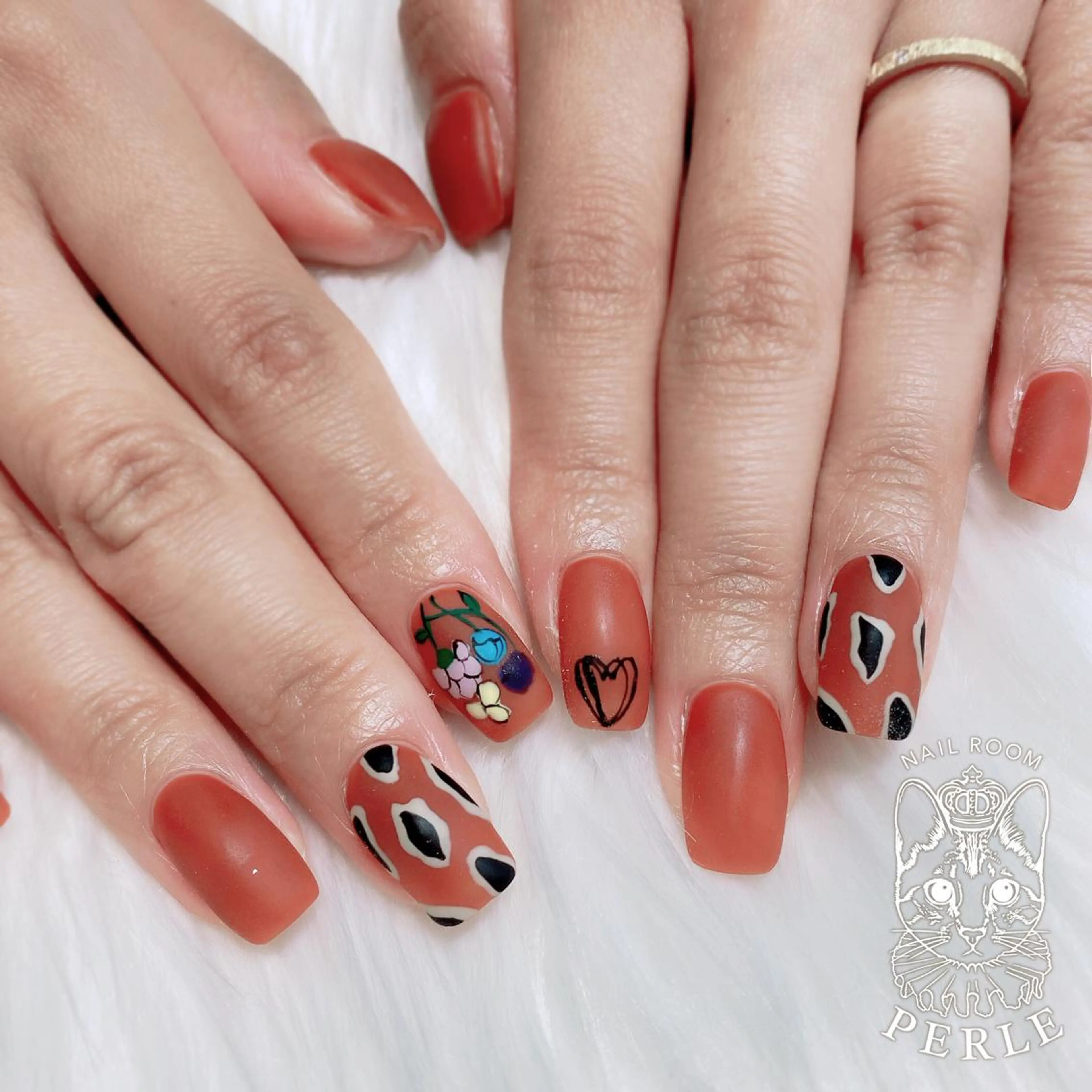 ネイル ハンドネイル nail room Perleのネイルデザイン
