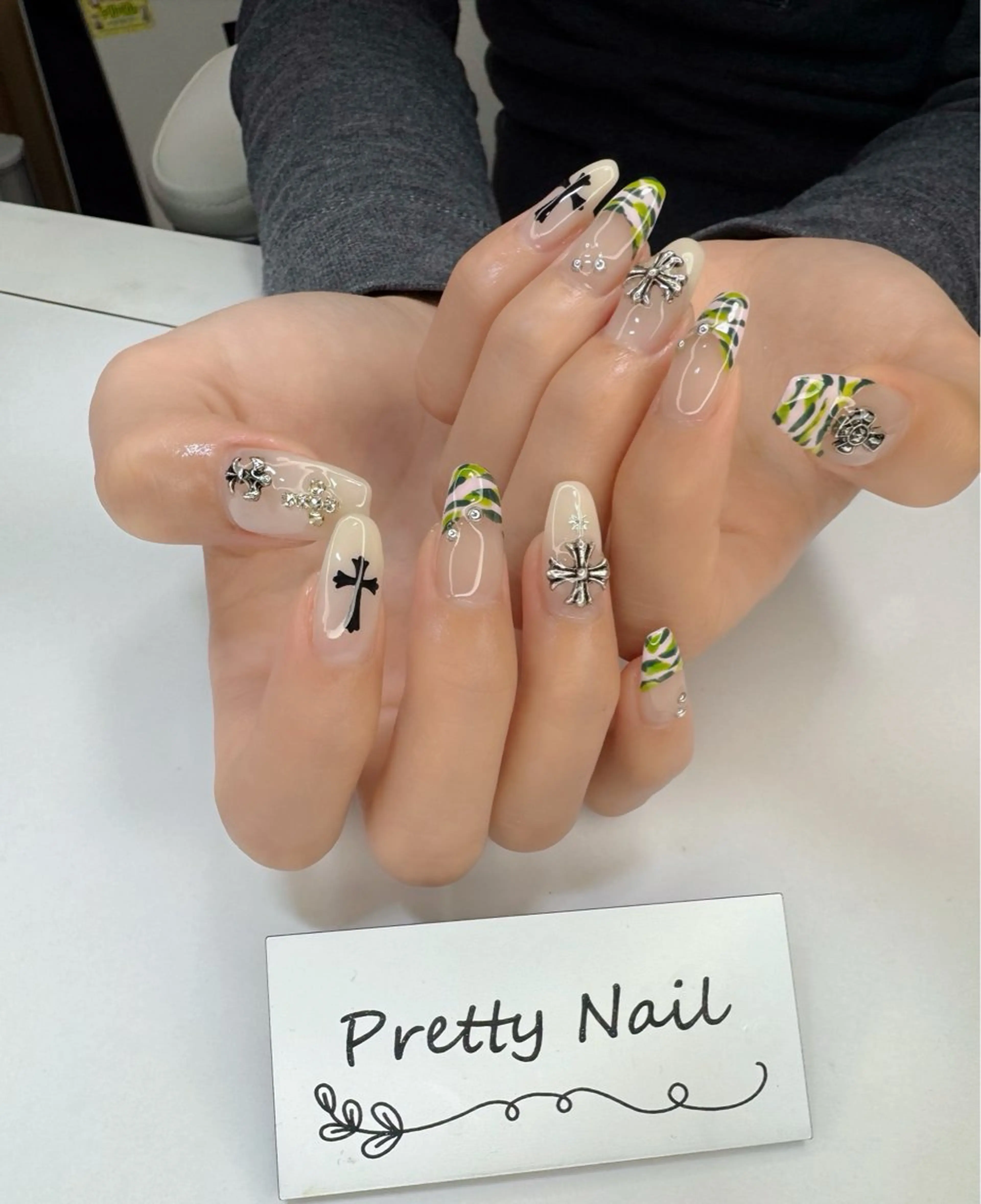 ネイル プリティー ネイル  Pretty nail所属・Prettynail 本厚木自宅サロンのネイルデザイン