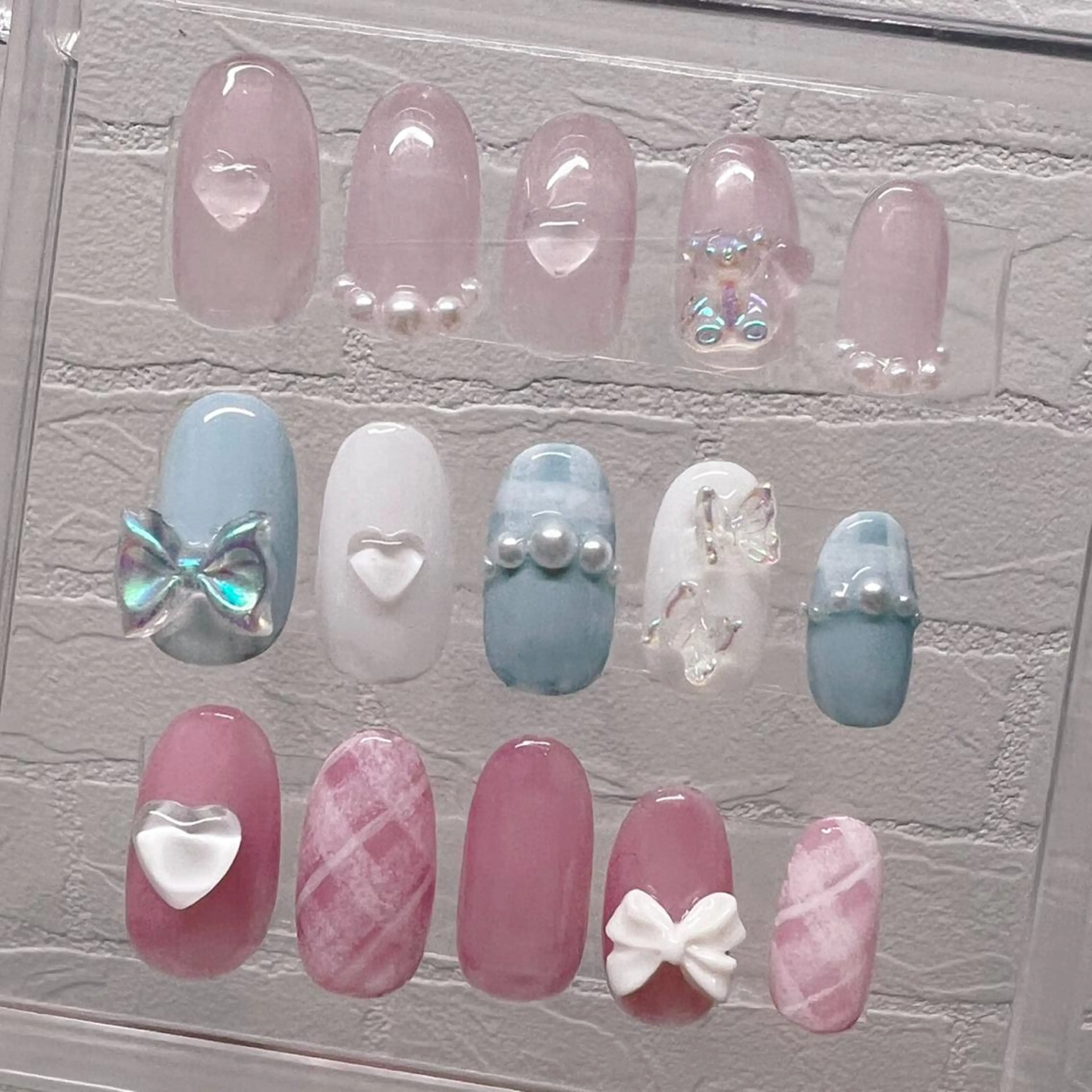 ネイル ハンドネイル BeautySalon Crescent所属・クレッセント HITOMI☽･:*のエステ・リラクイメージ