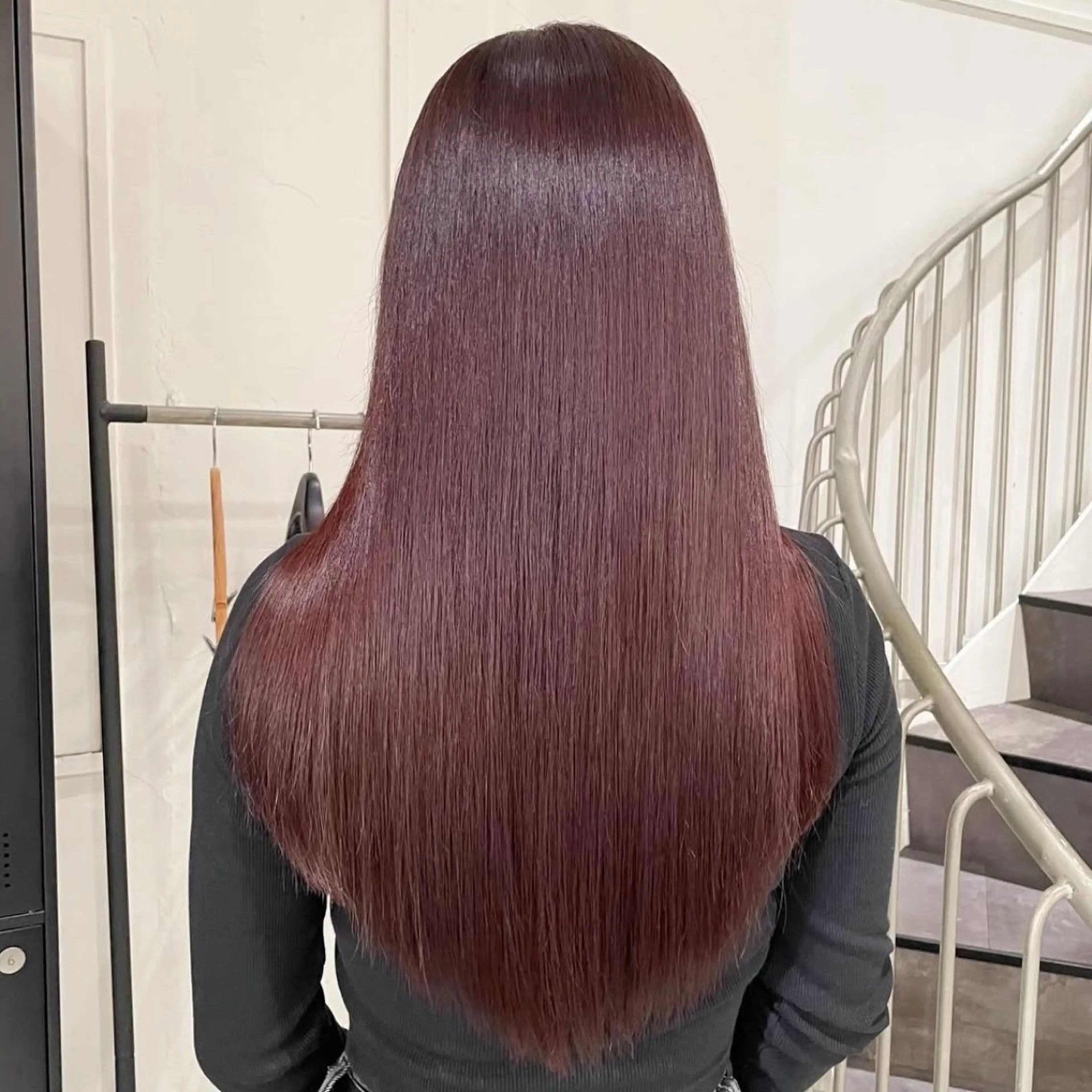 ロング カラー ショートボブ ボルドーカラー ピンクカラー レッドカラー ボブ カット ヘアカラー トリートメント Attrait .のヘアスタイル