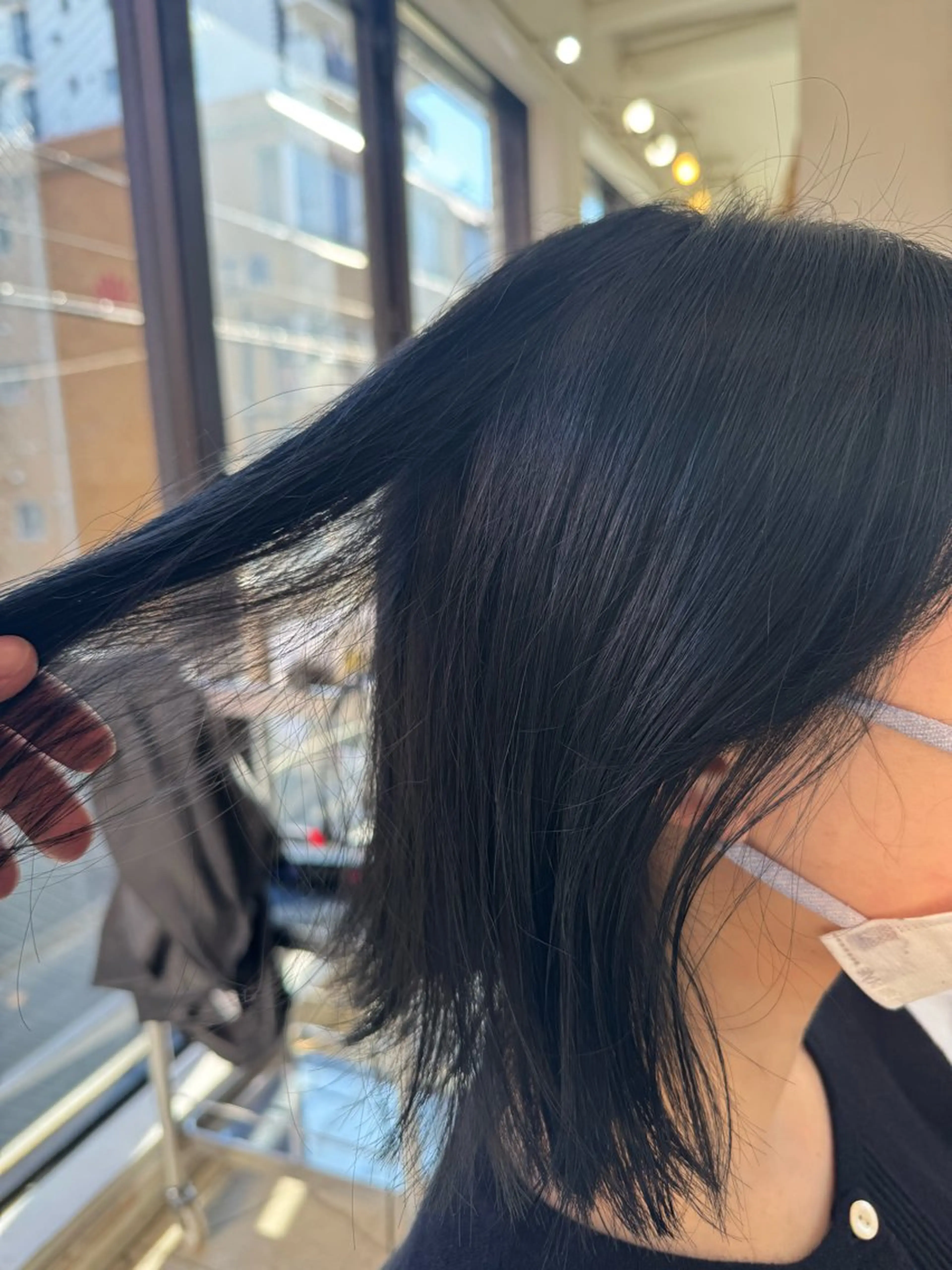 ショート カラー 黒髪 ブルーカラー ブルーブラック ヘアカラー NEO PHILIA 沼袋所属・持永 日耀のヘアスタイル