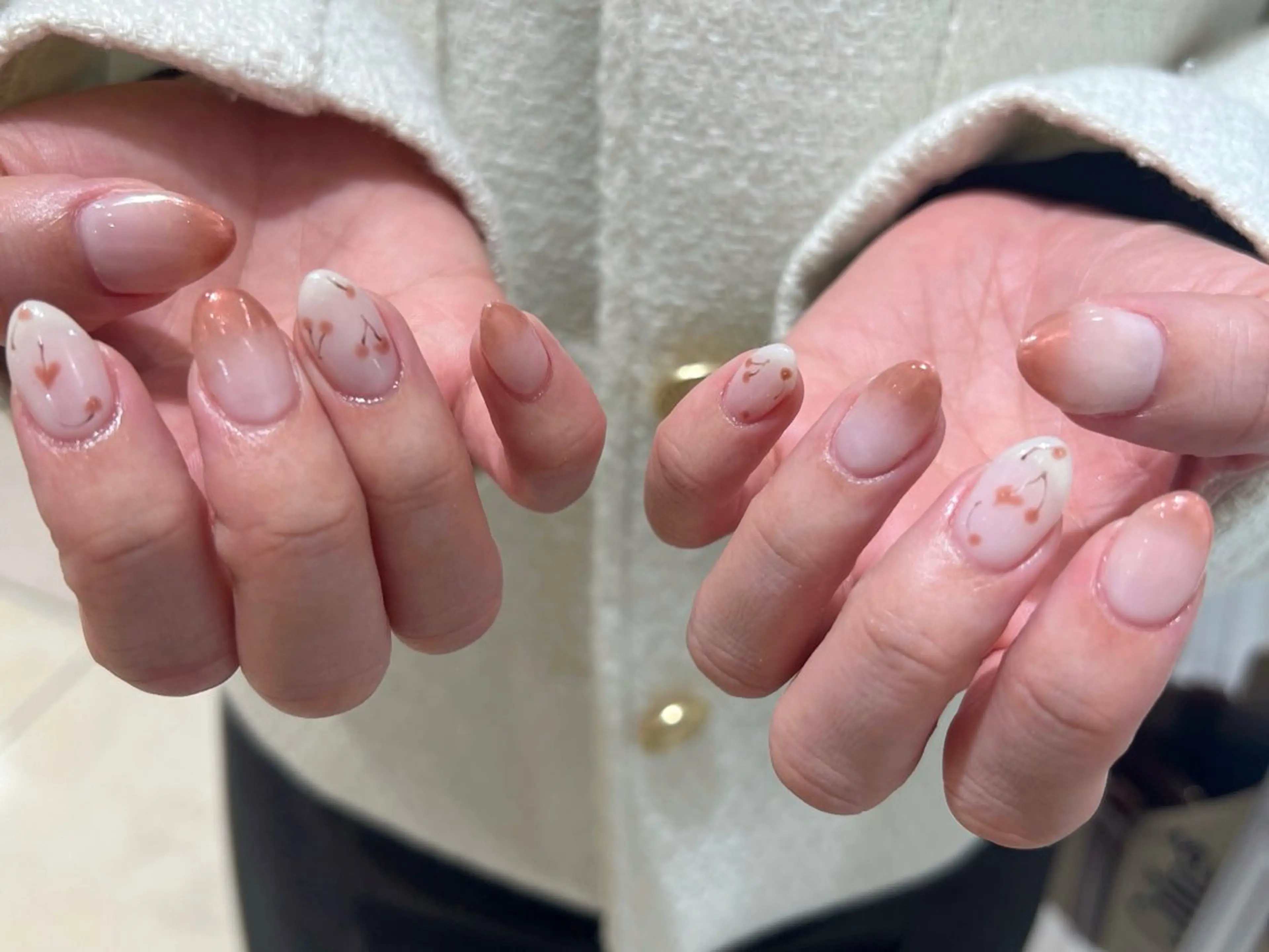 ネイル ニュアンスネイル GLAD nail 新宿のネイルデザイン