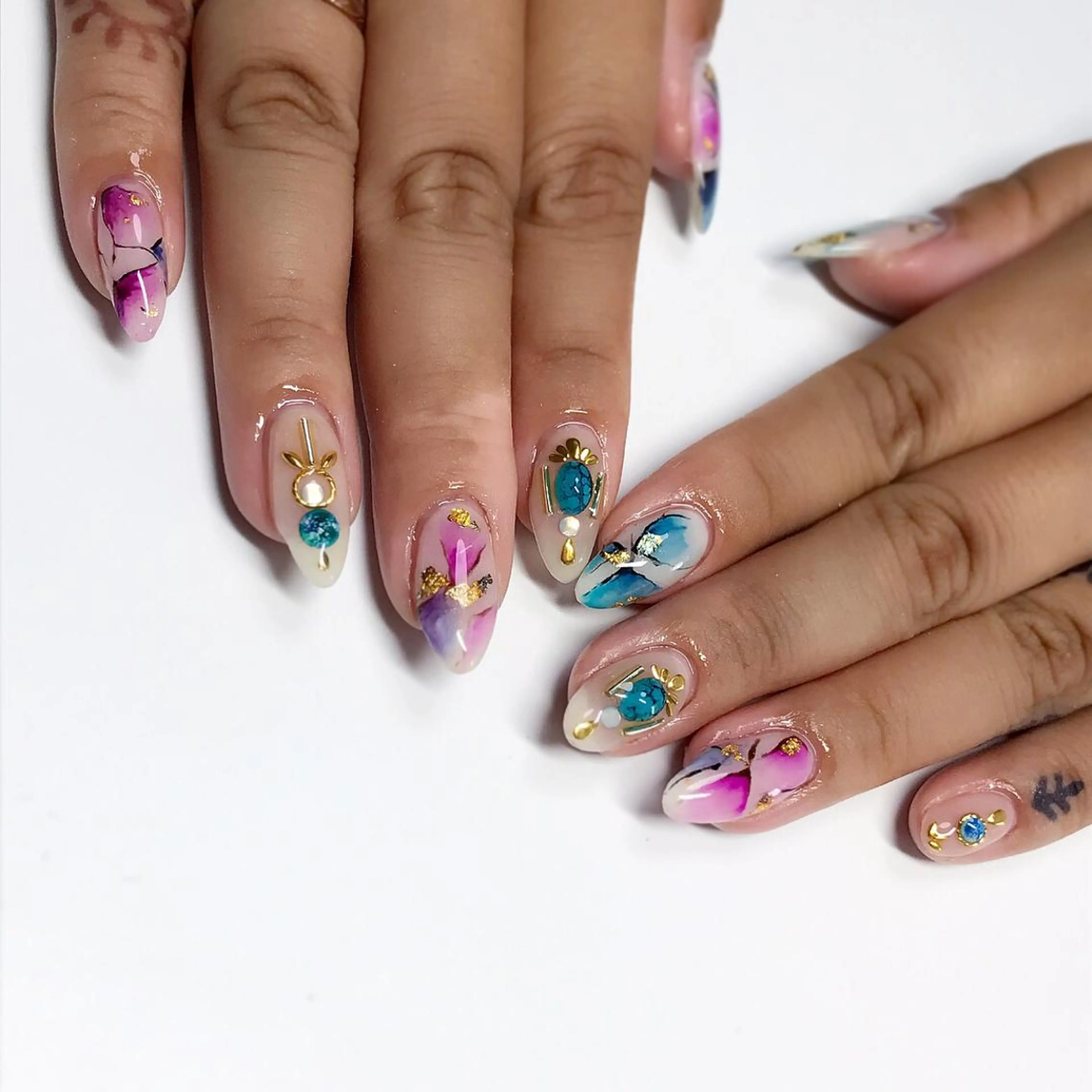 ネイル アートネイル 大理石ネイル(マーブル) ハンドネイル 《カメレオン》 西田美輝のその他イメージ