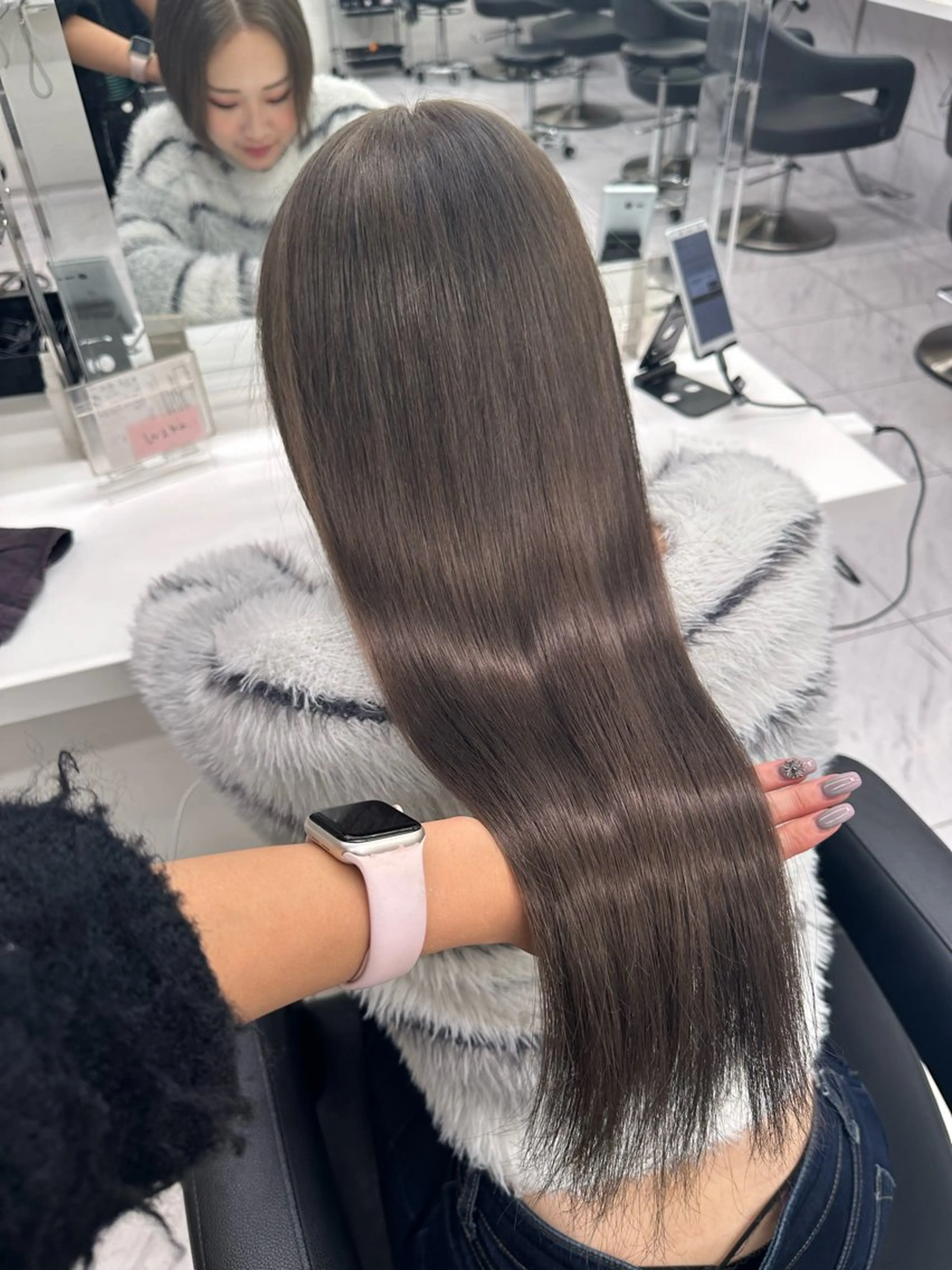ロング カラー ベージュカラー 黒髪 ブリーチ ブルーカラー ブルーブラック 🪞ハイトーン🪞 🤍waka🤍のヘアスタイル