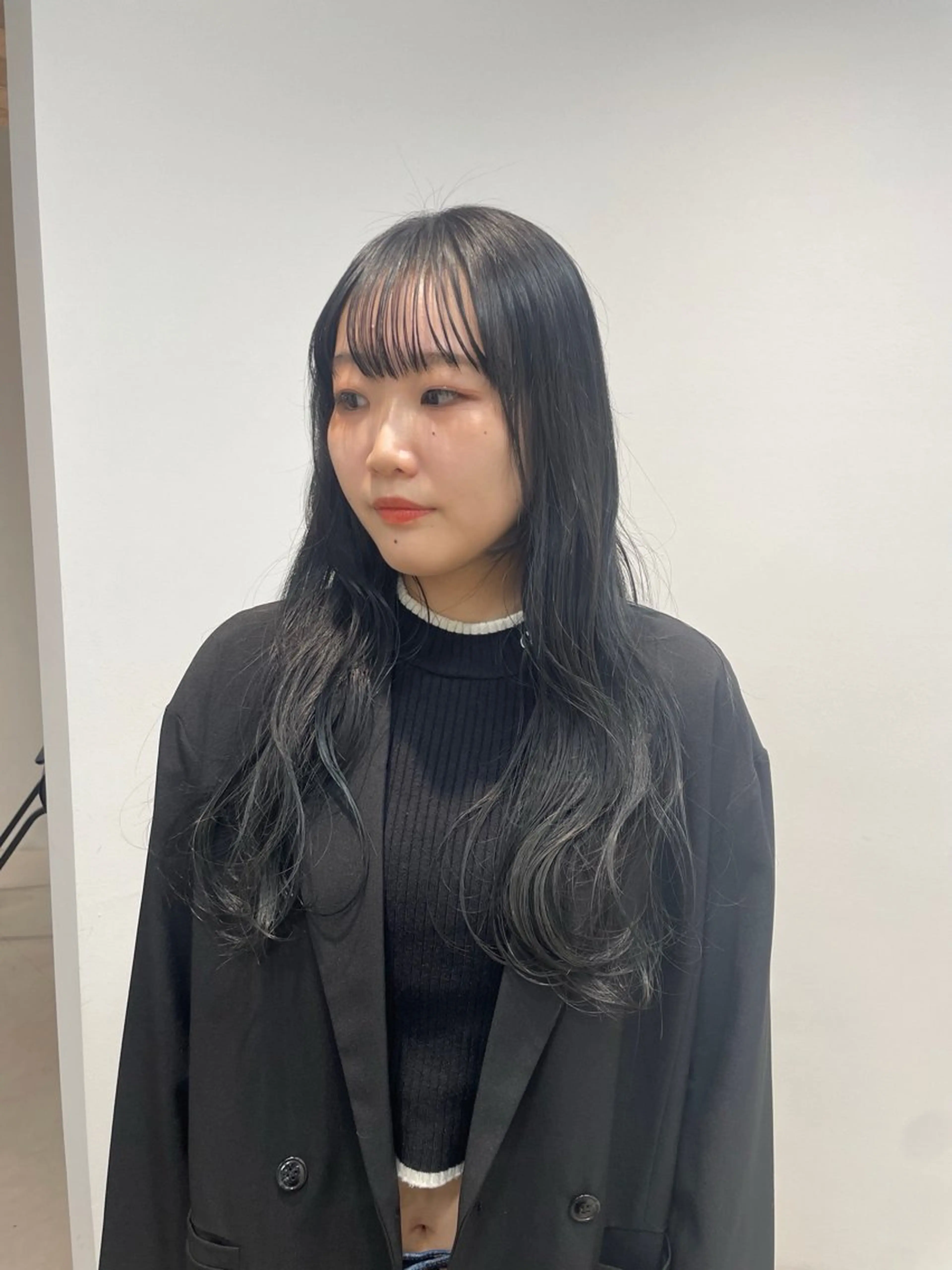 ロング カラー カット ヘアカラー H I ＮＡのヘアスタイル