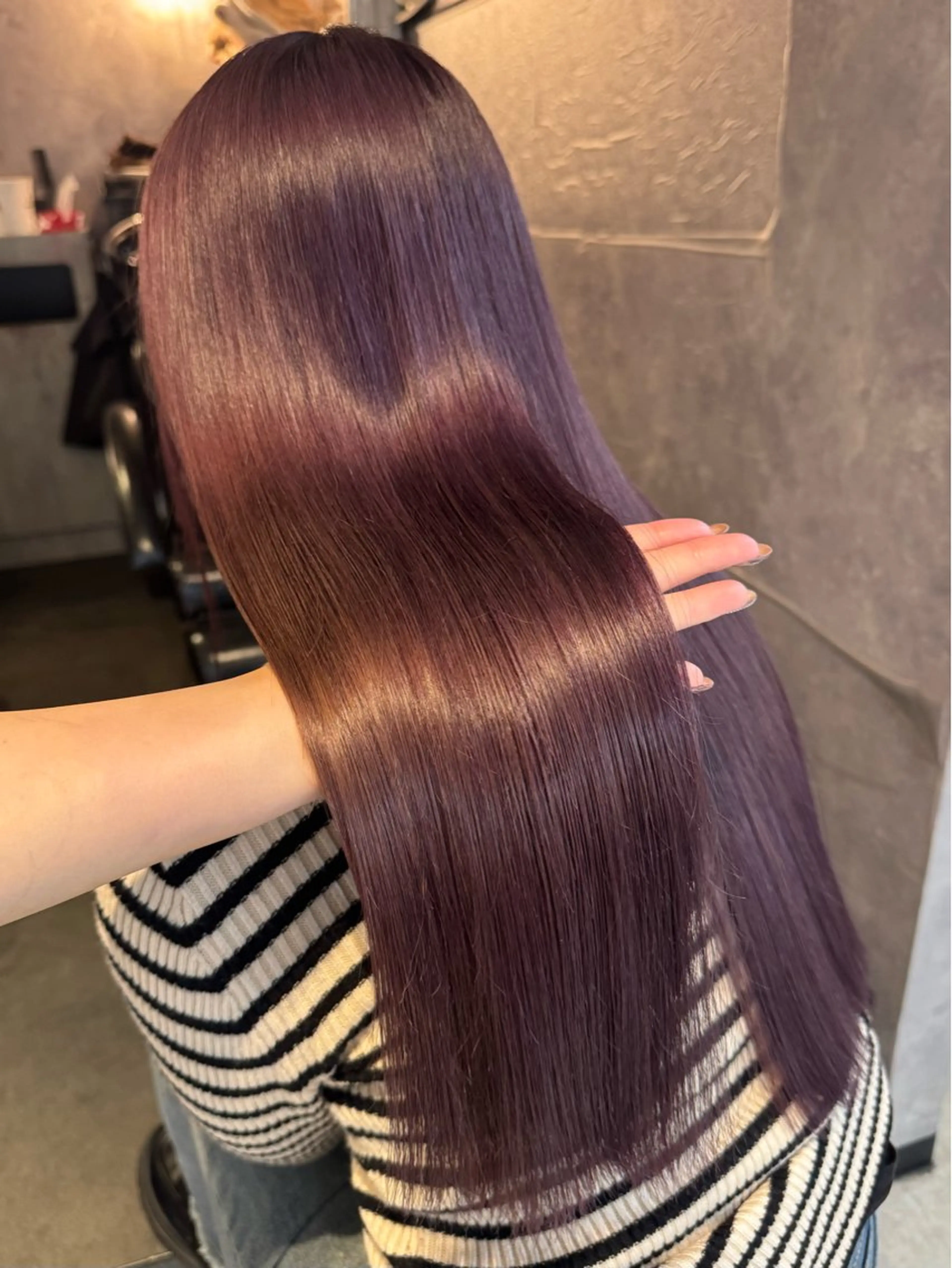 ロング カラー ヘアカラー 🩶mana🩶艶髪 /カラーオンカラーのヘアスタイル