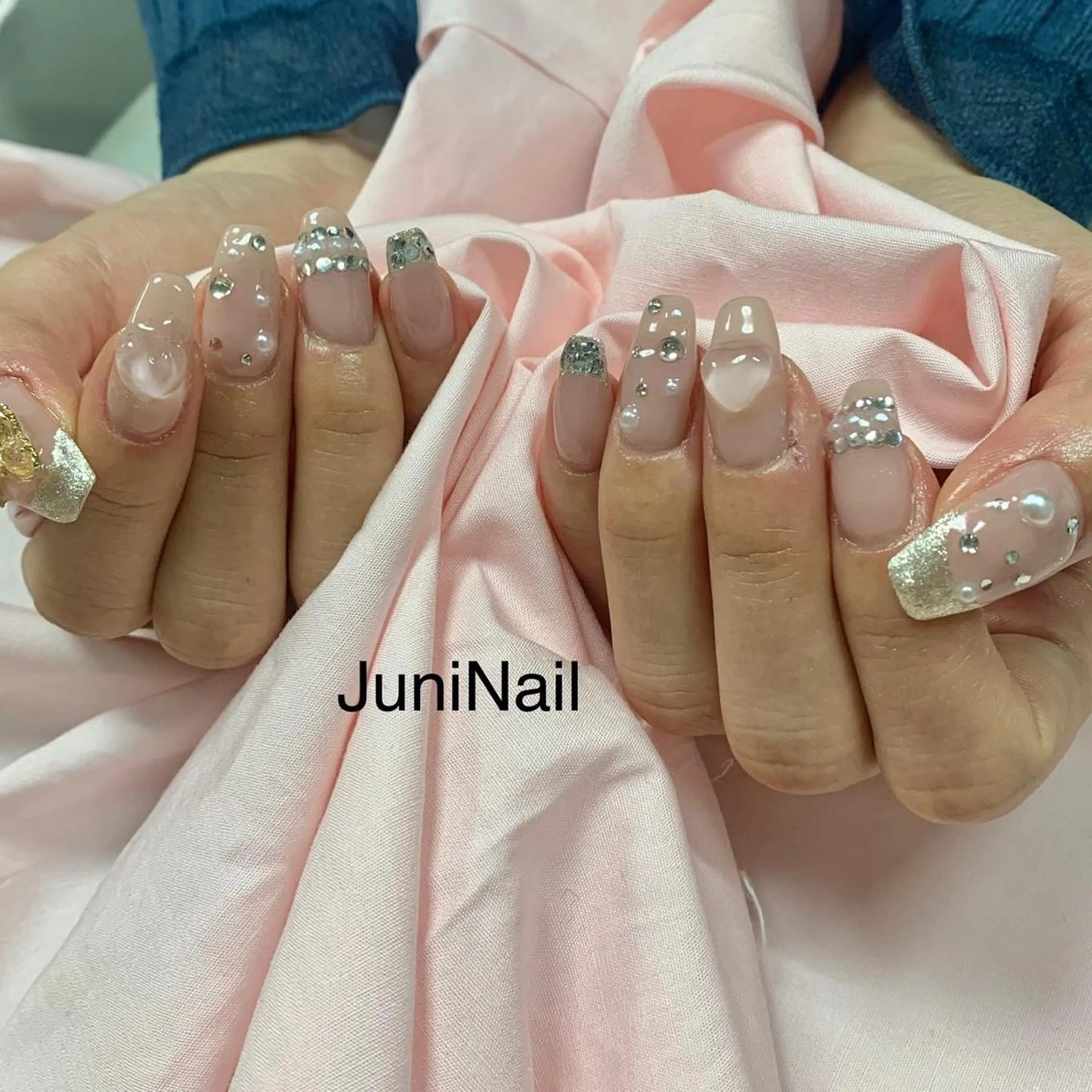 ネイル オーロラネイル クリアネイル 成人式 フラッシュネイル フレンチネイル ハンドネイル JuniNail韓国 ネイリストsuのネイルデザイン