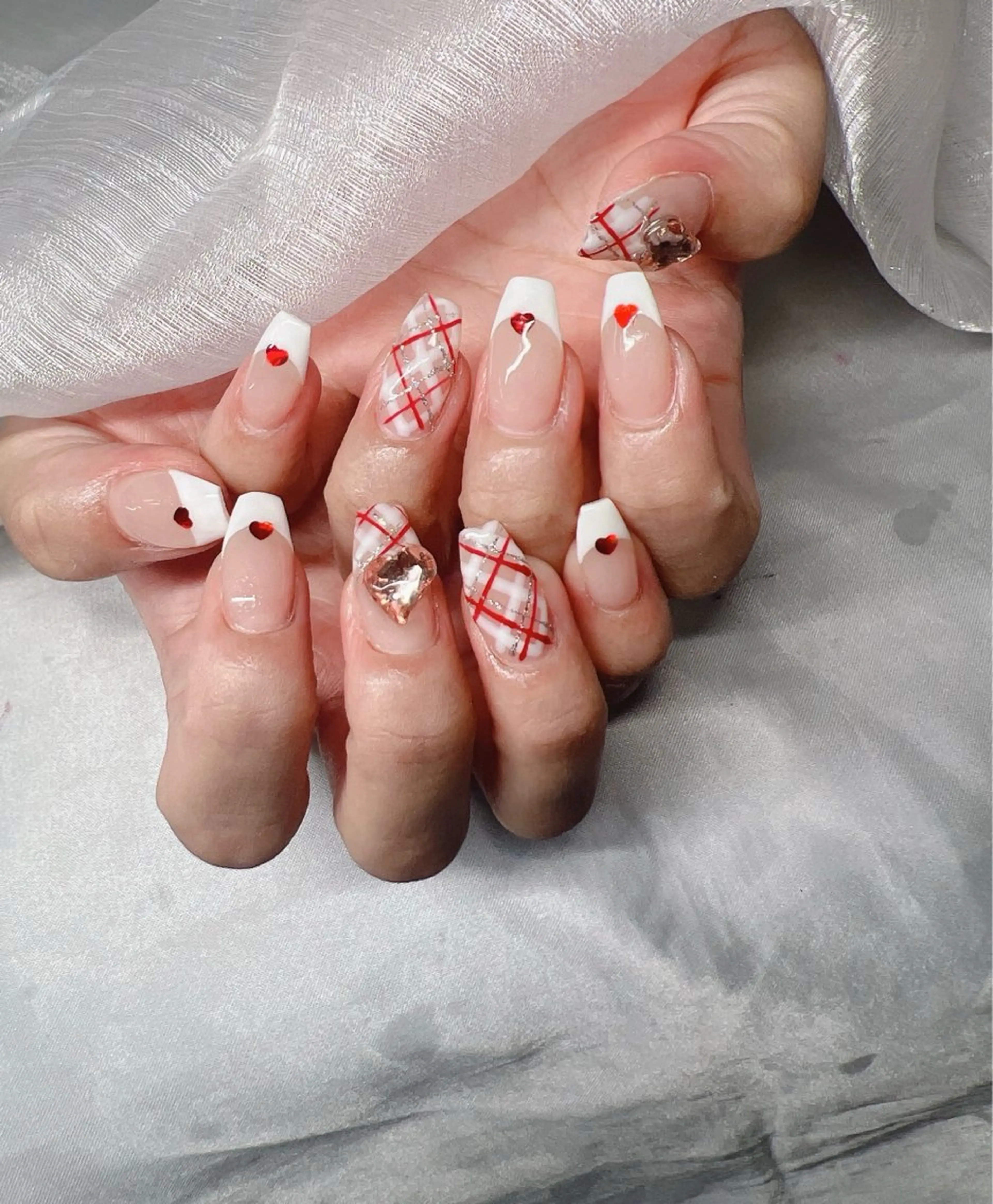 ネイル 長さ出し グラデーション 卒業式 キラキラネイル マグネットネイル ハンドネイル Lee Nailsのネイルデザイン