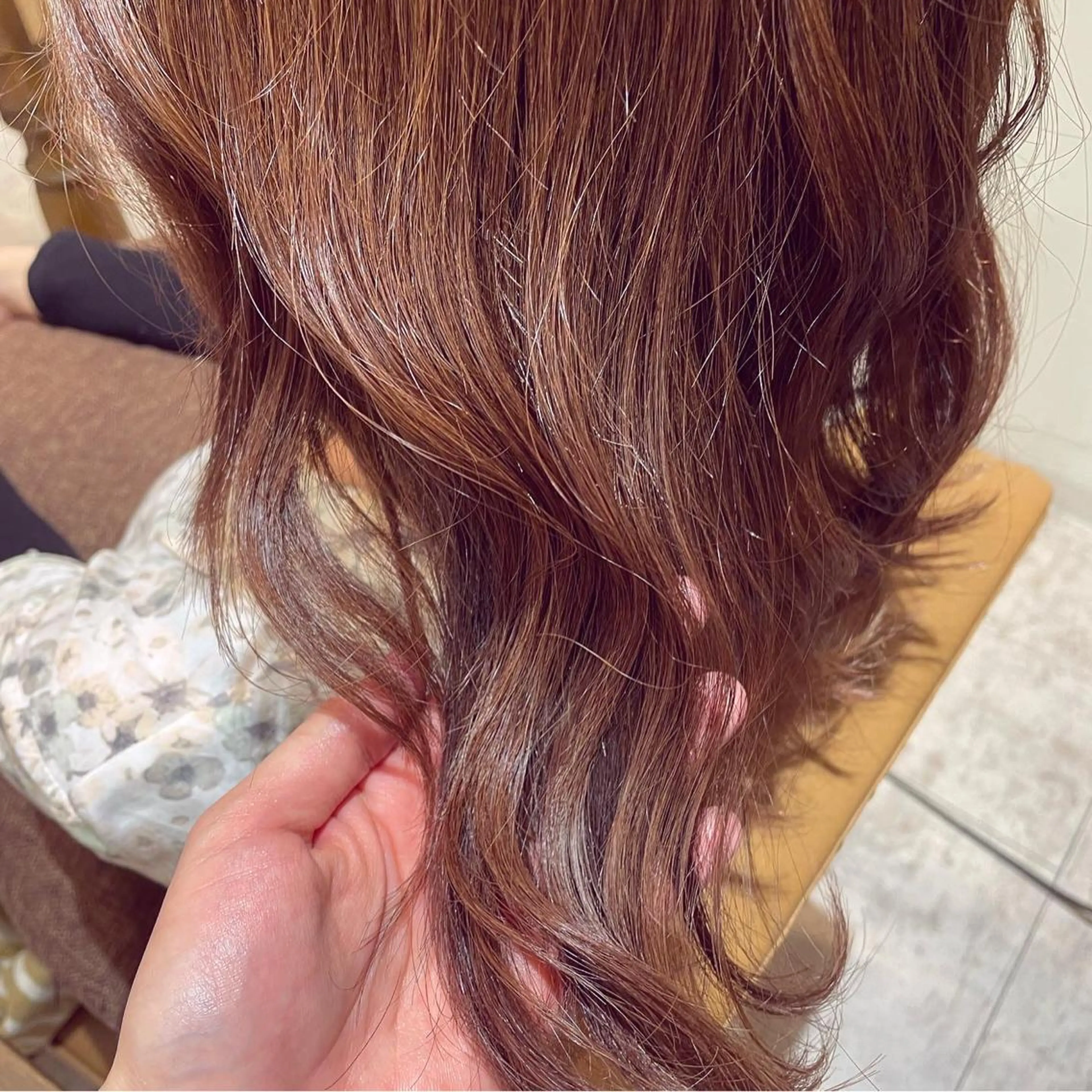 セミロング カラー ulQua 戸田のヘアスタイル