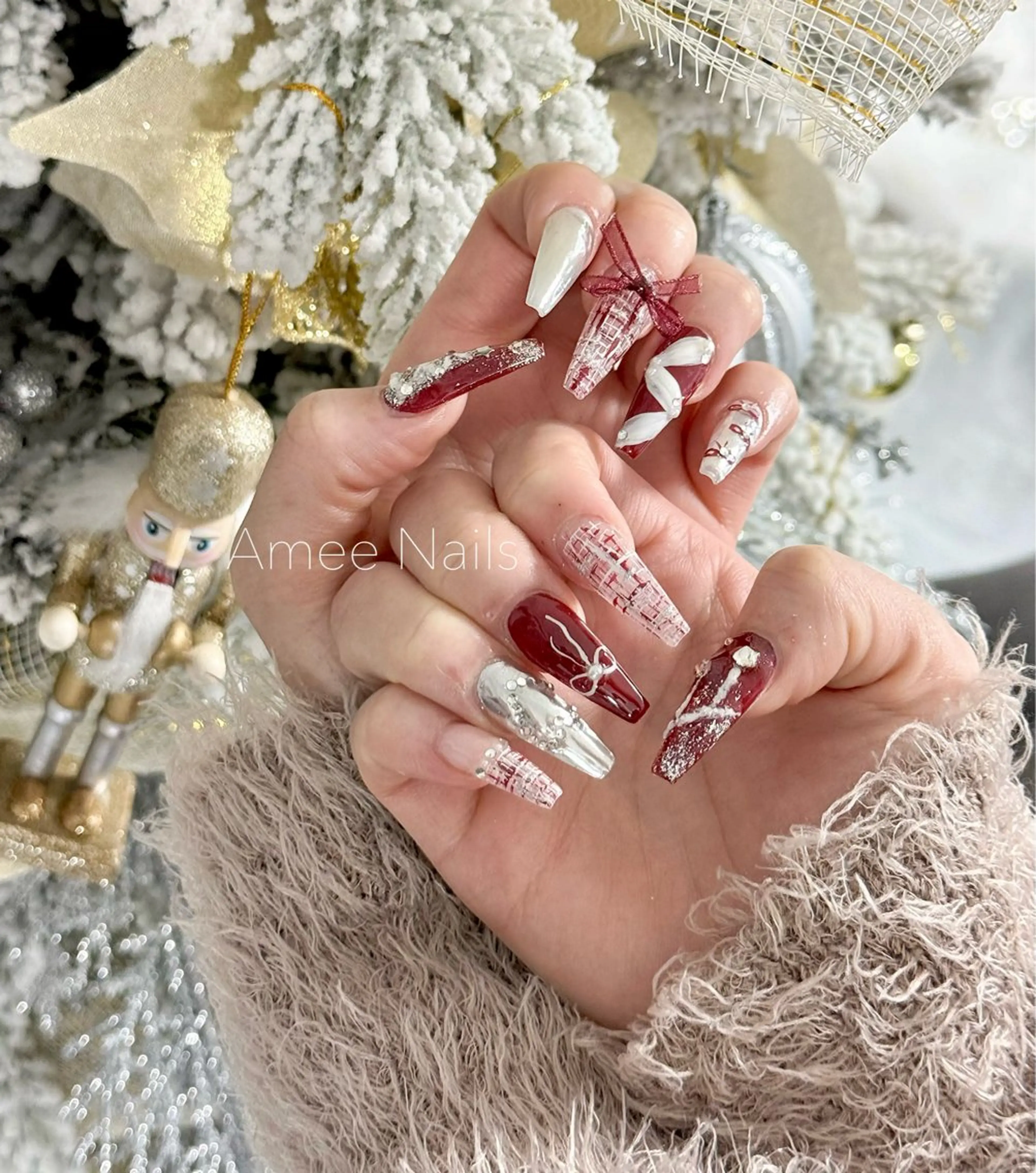 ネイル オーロラネイル クリアネイル フラッシュネイル ジェルネイル グラデーション ハンドネイル Amee Nailsalon所属・Amee Nailsalonのネイルデザイン