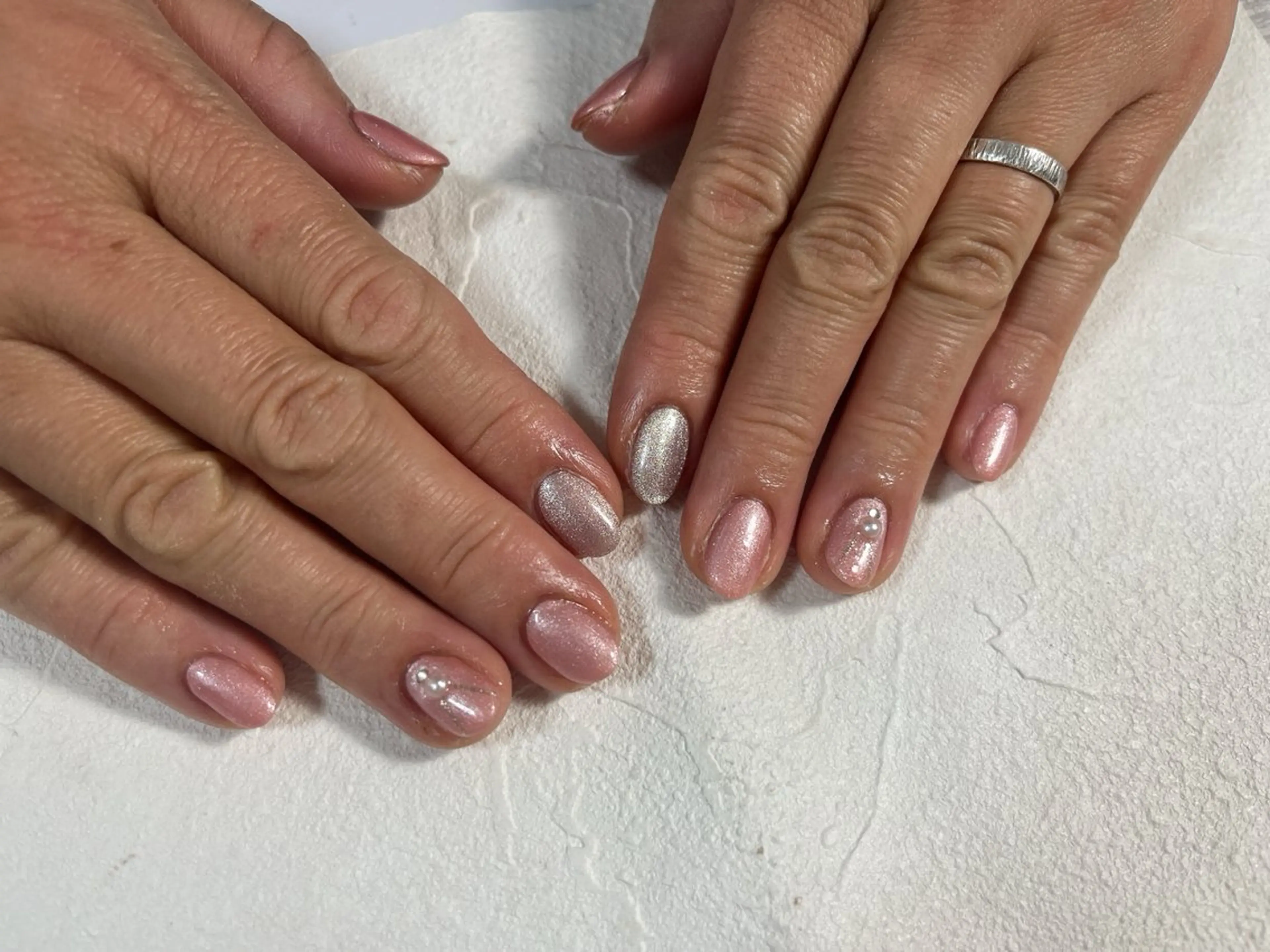 ネイル オーロラネイル フラワーネイル フットネイル フレンチネイル ジェルネイル ハンドネイル kiki nail たまプラーザのネイルデザイン