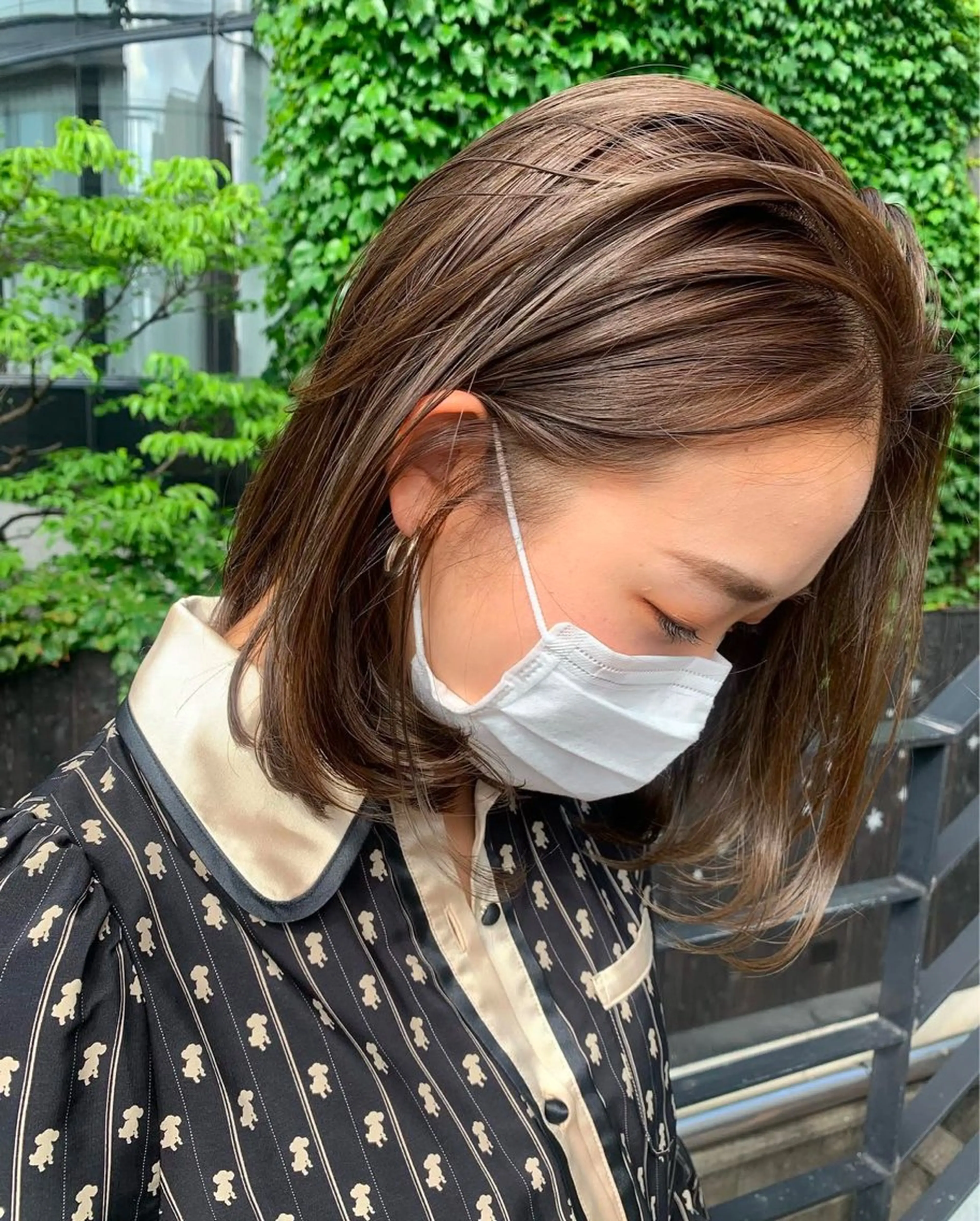 ミディアム カット ヘアカラー ULTOWA🩵 佐取歩のヘアスタイル